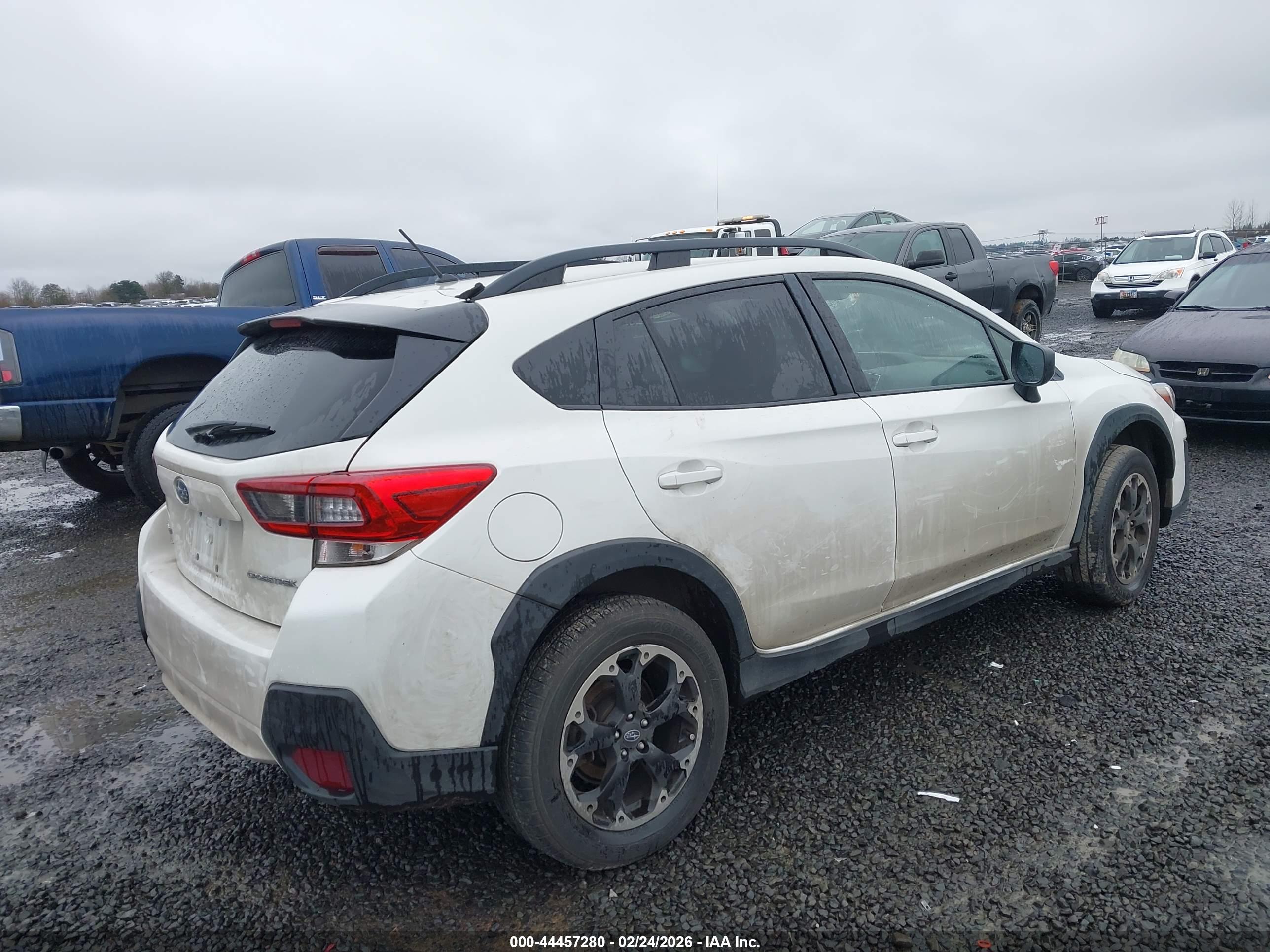 SUBARU CROSSTREK image 4