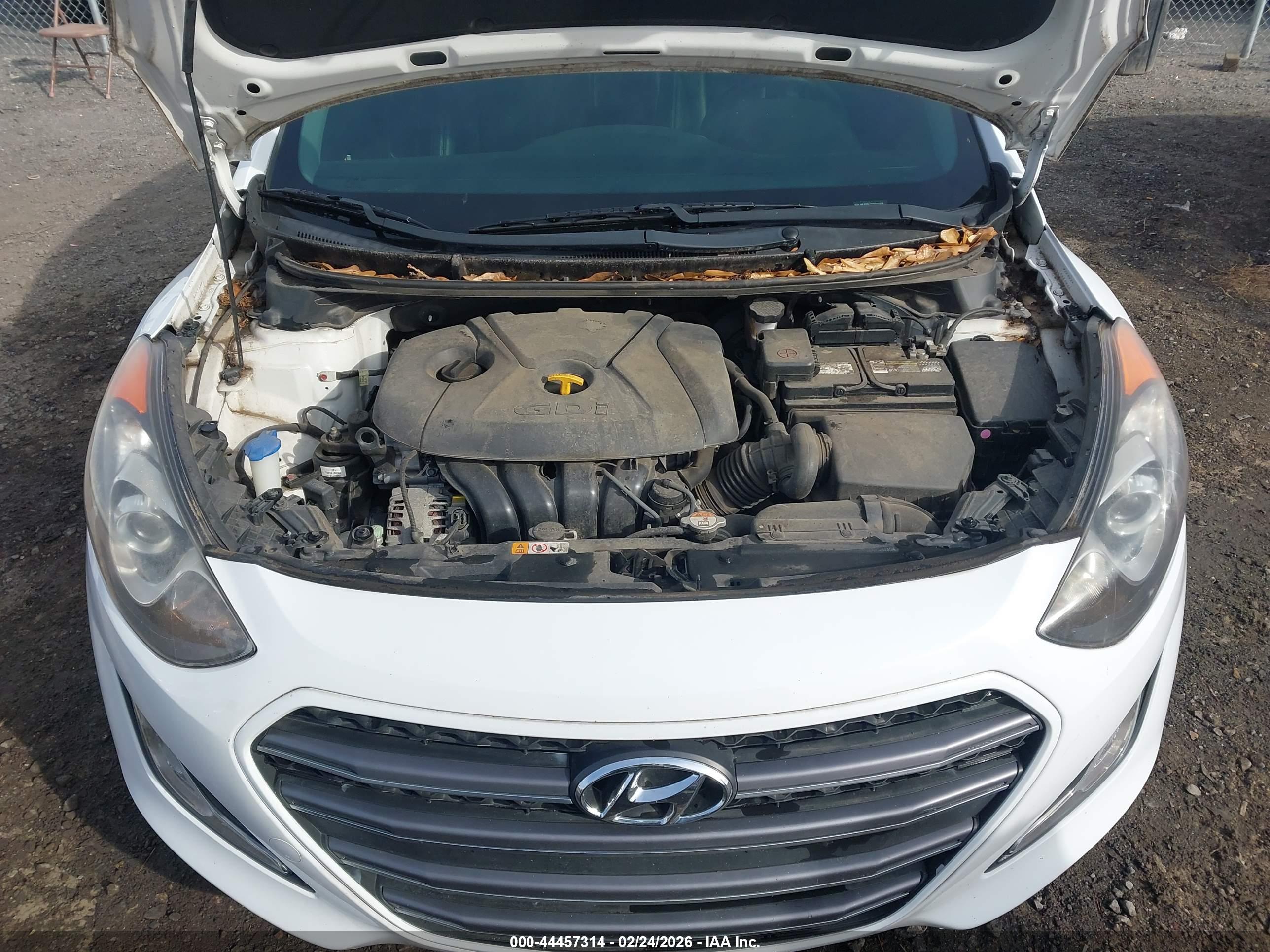 HYUNDAI ELANTRA image 10