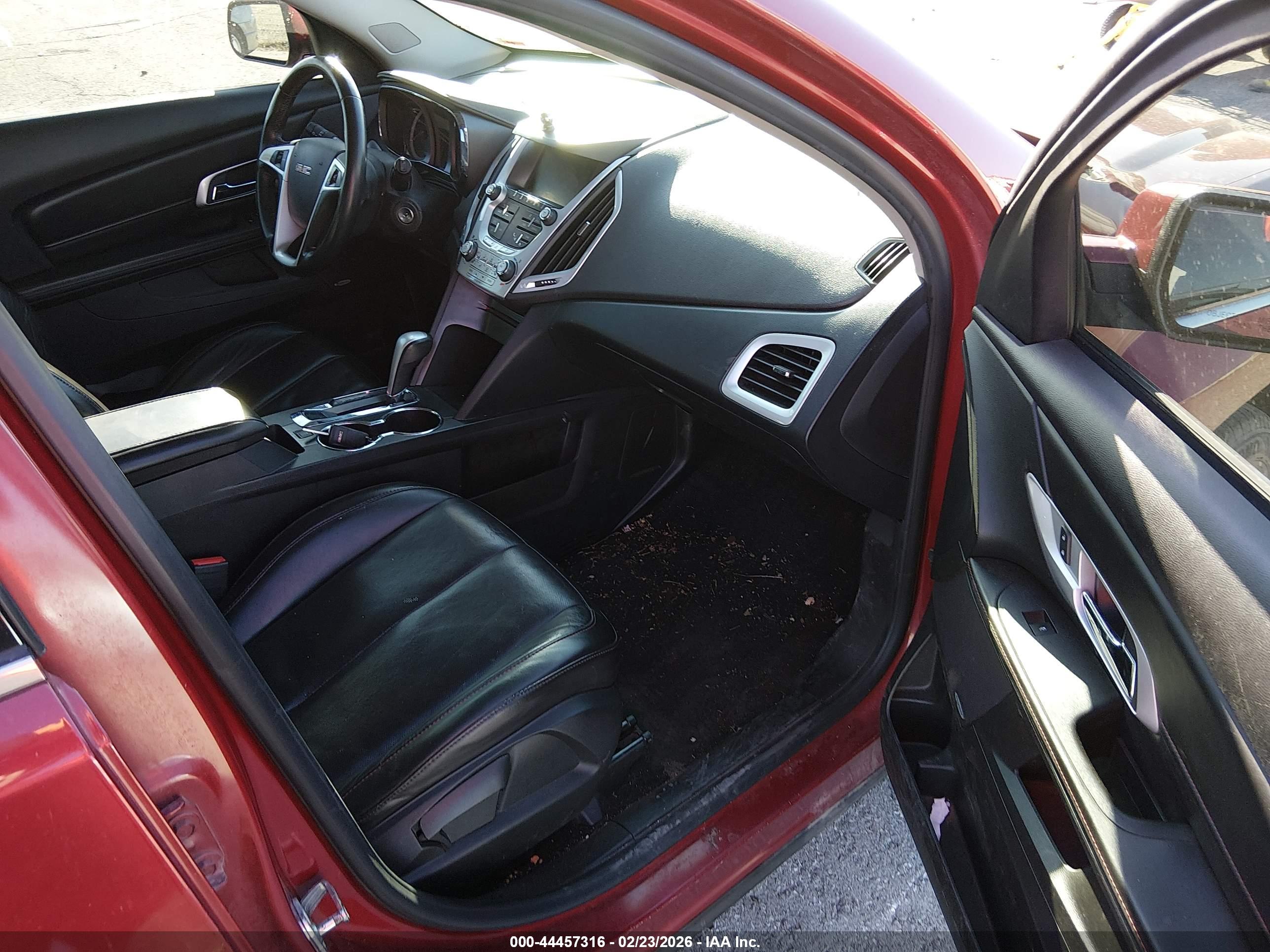 GMC TERRAIN image 5