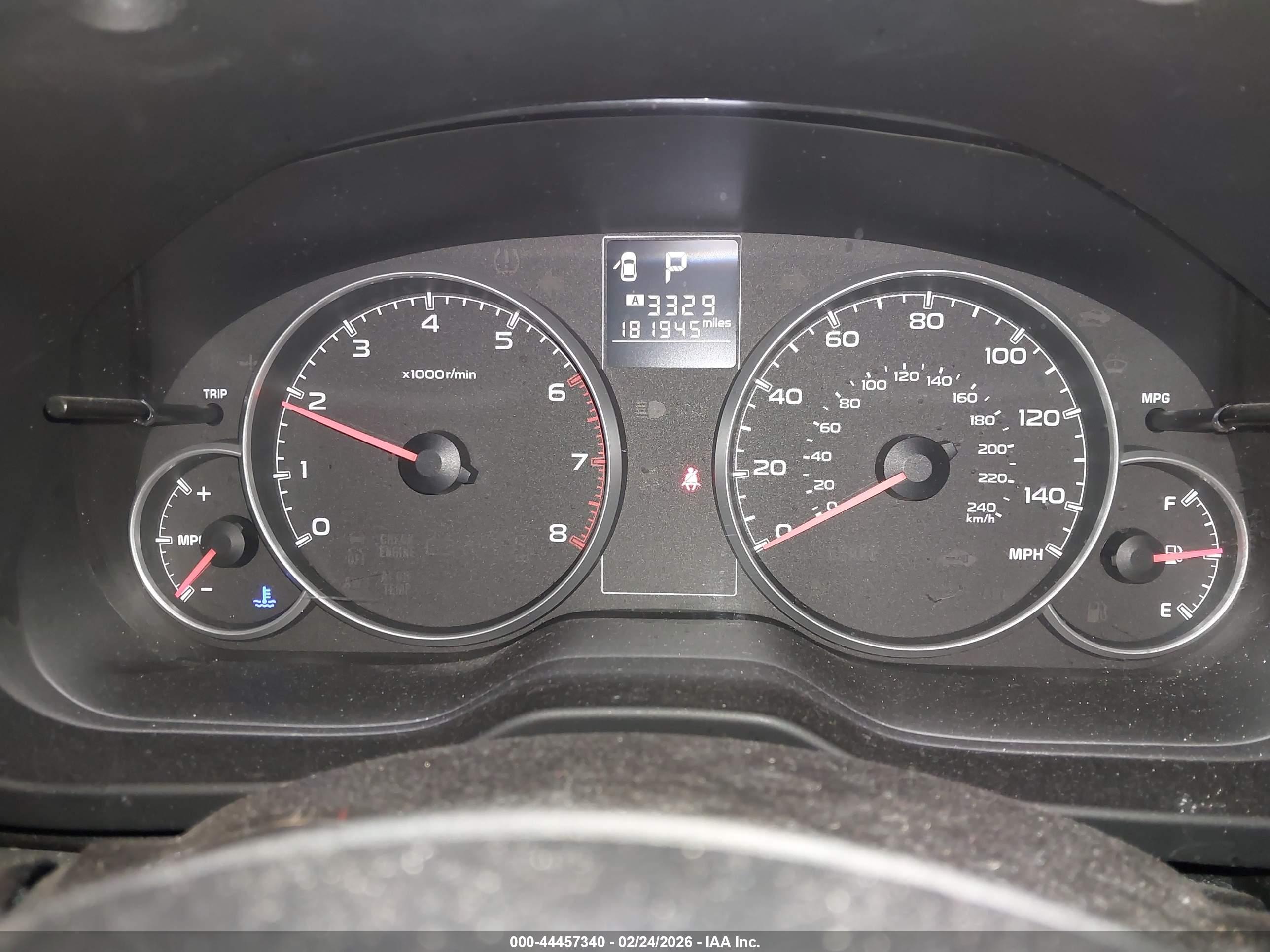 SUBARU OUTBACK image 7