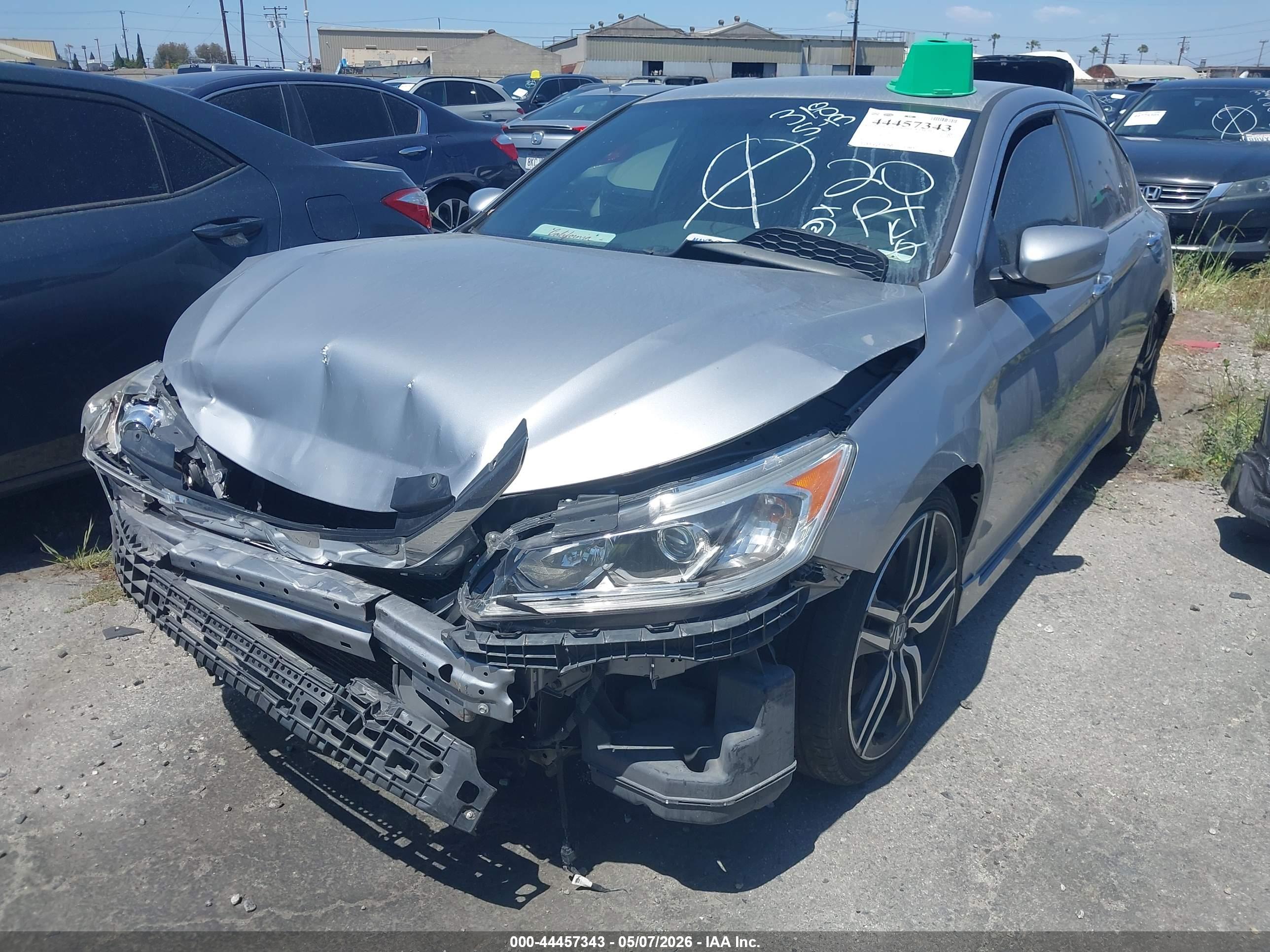 HONDA ACCORD image 2
