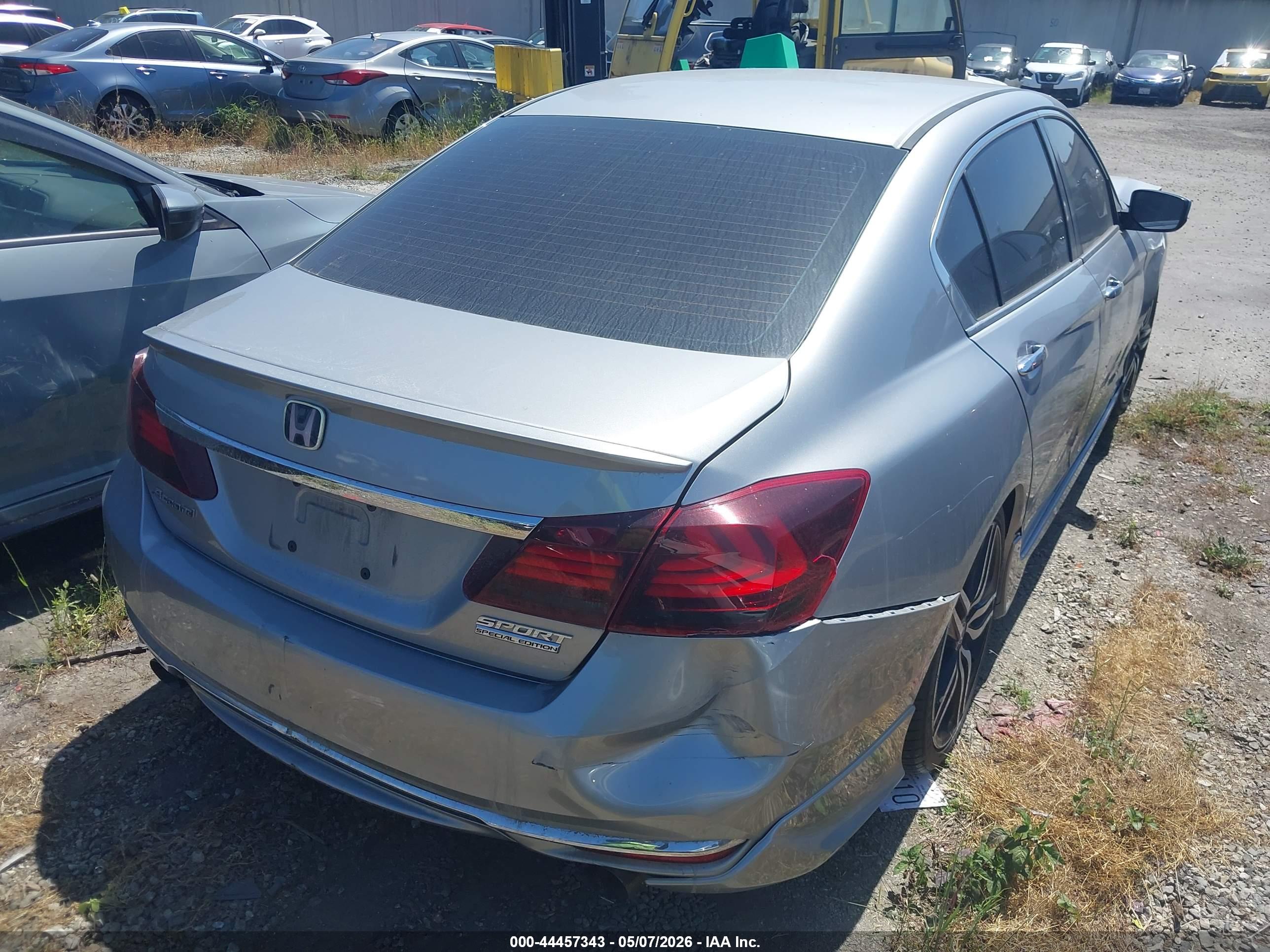 HONDA ACCORD image 4