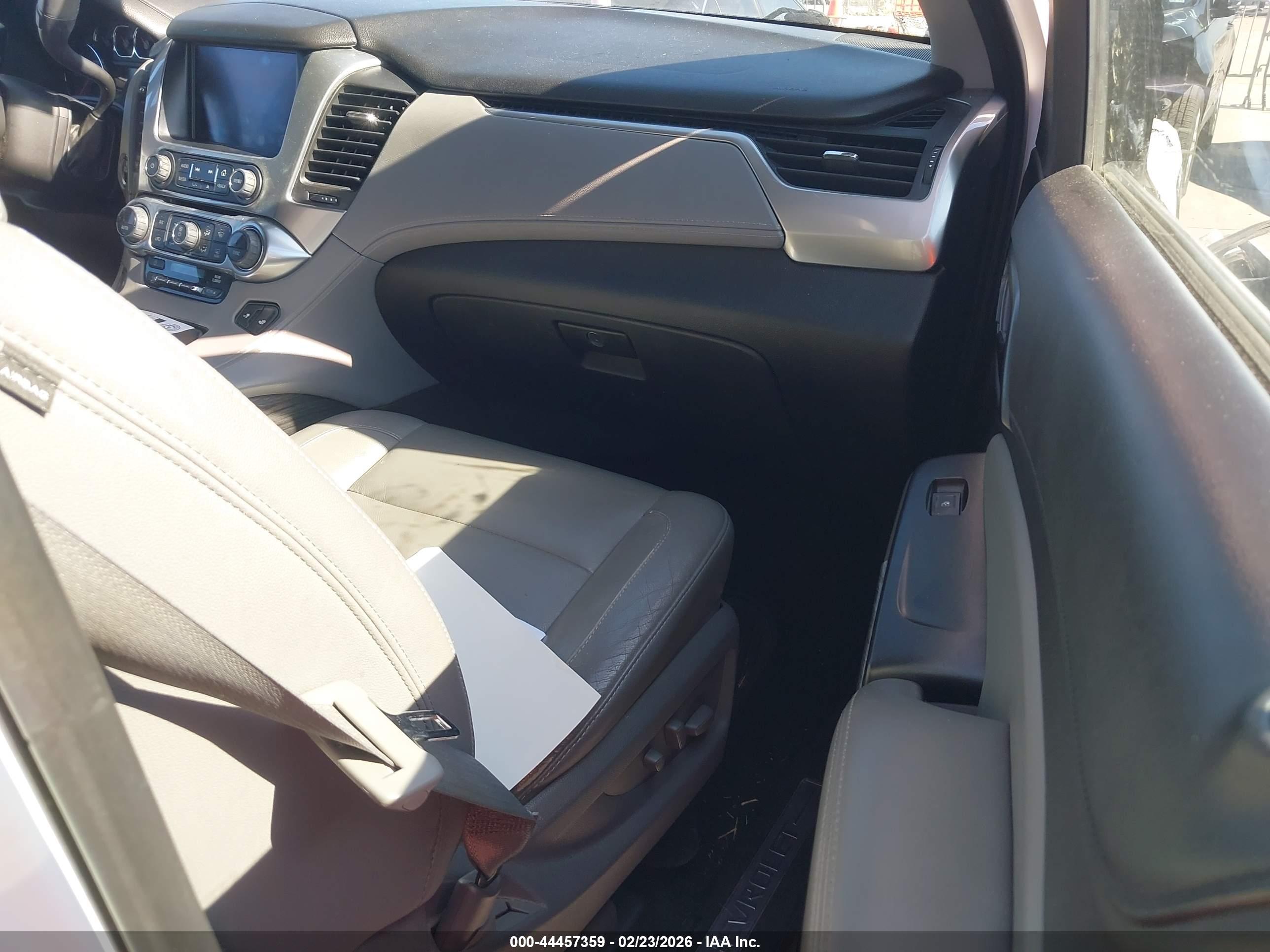 CHEVROLET TAHOE image 5