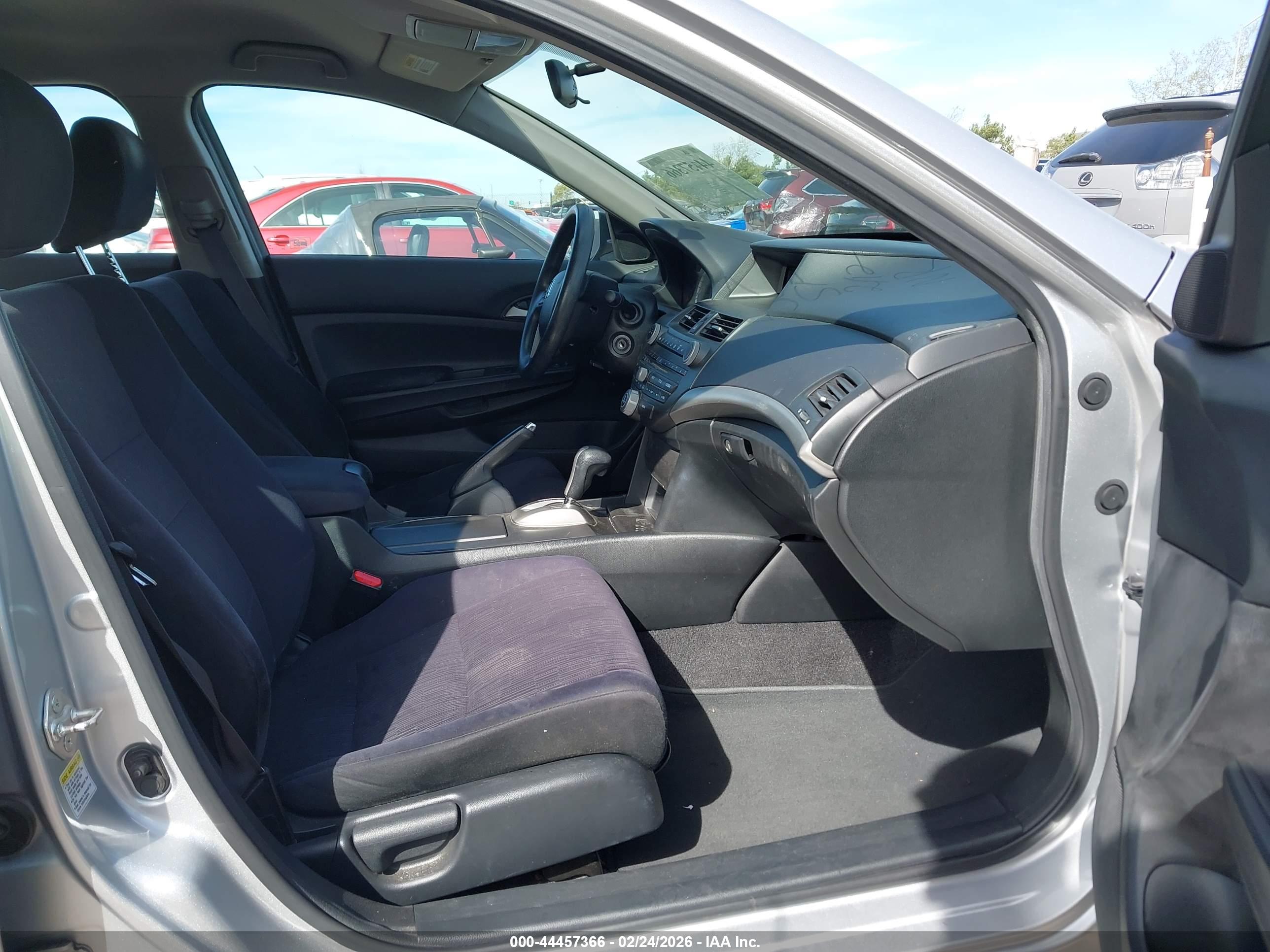 HONDA ACCORD image 5