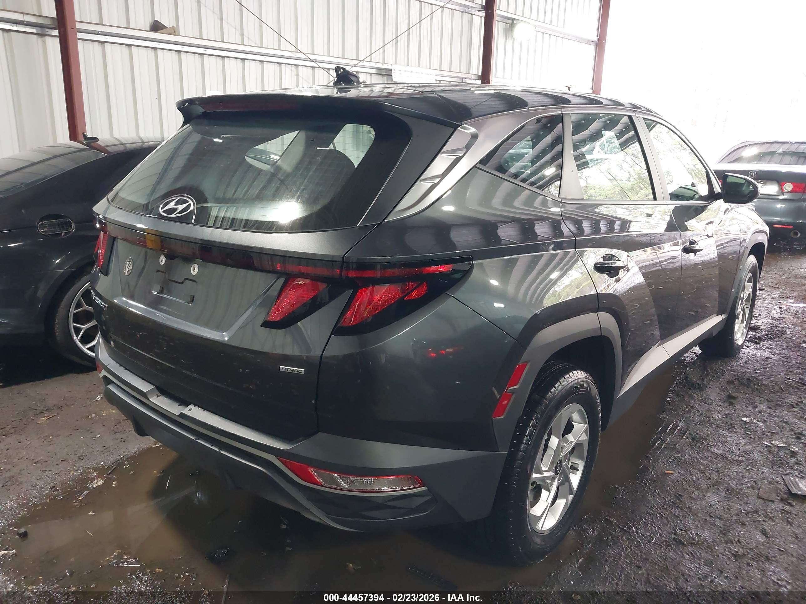 HYUNDAI TUCSON image 4