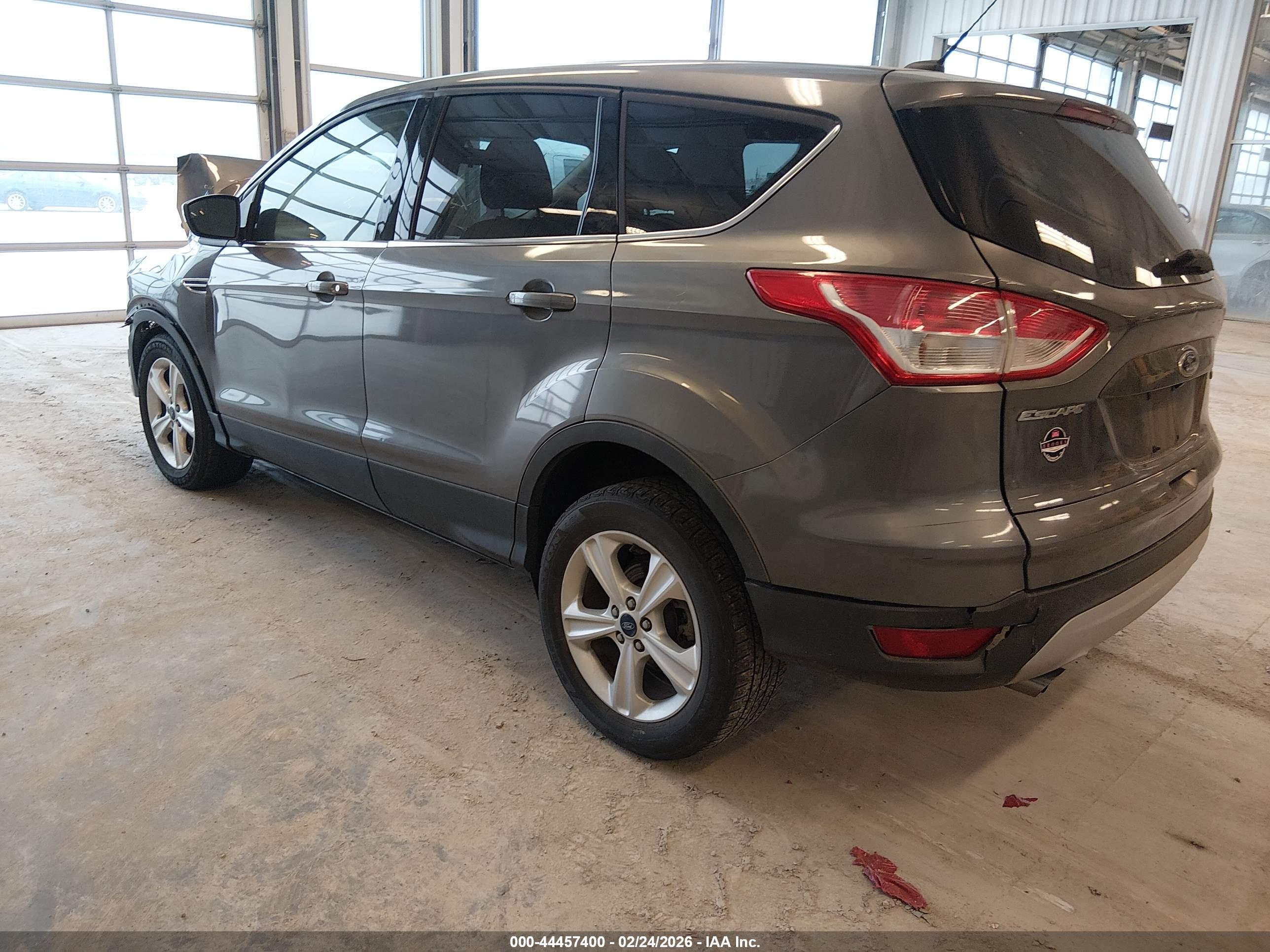 FORD ESCAPE image 3