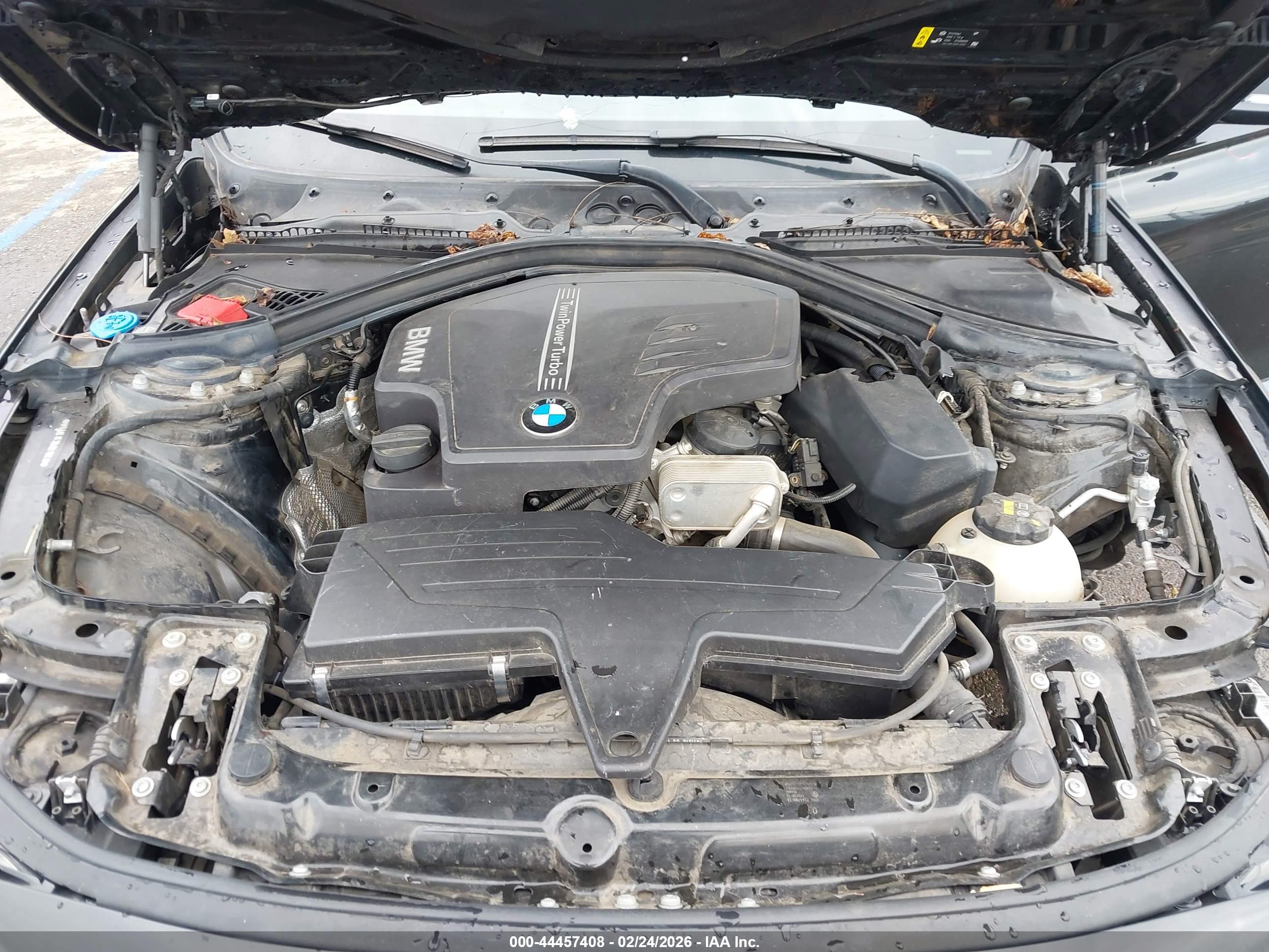 BMW 320I image 10