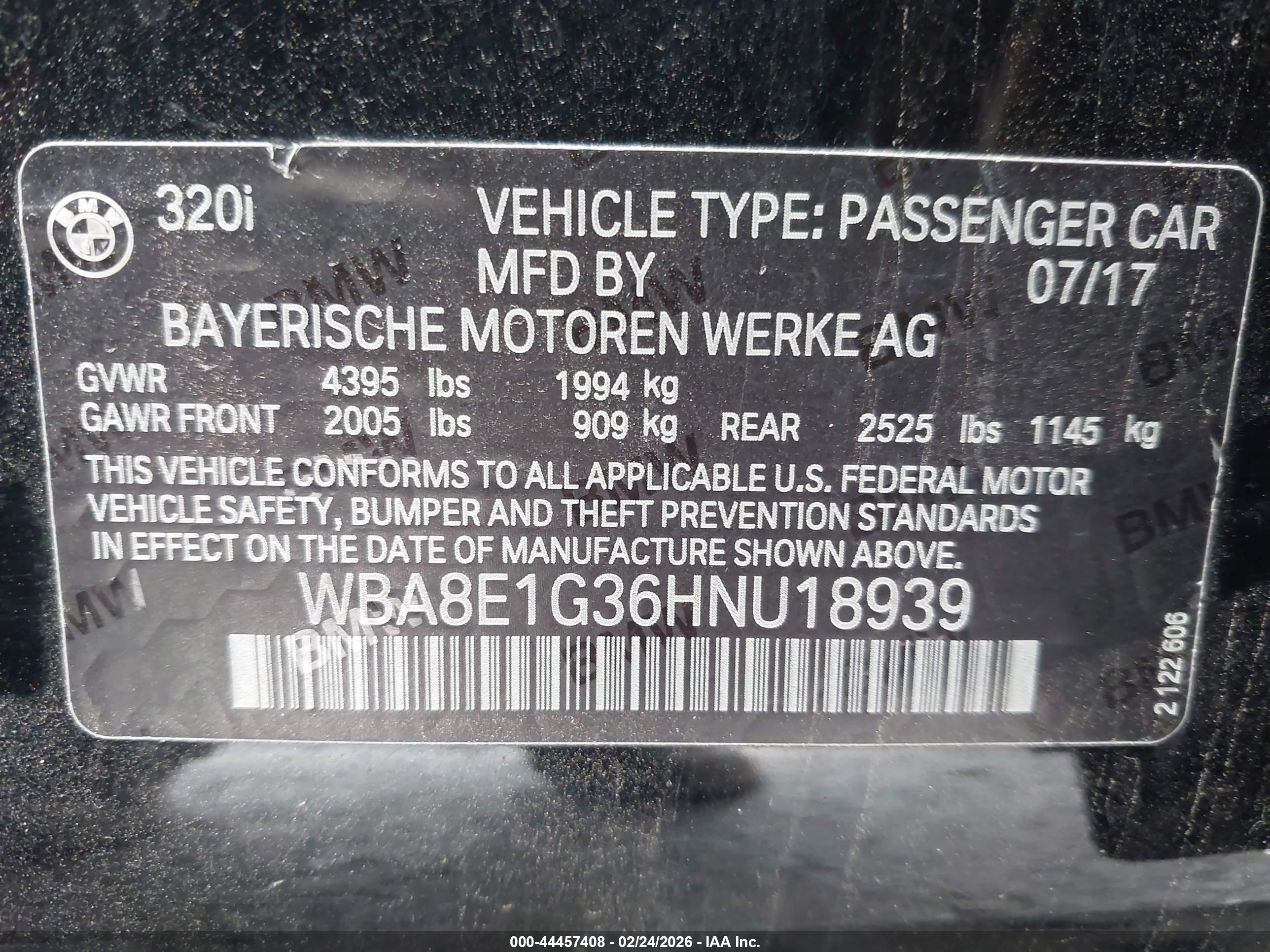 BMW 320I image 9