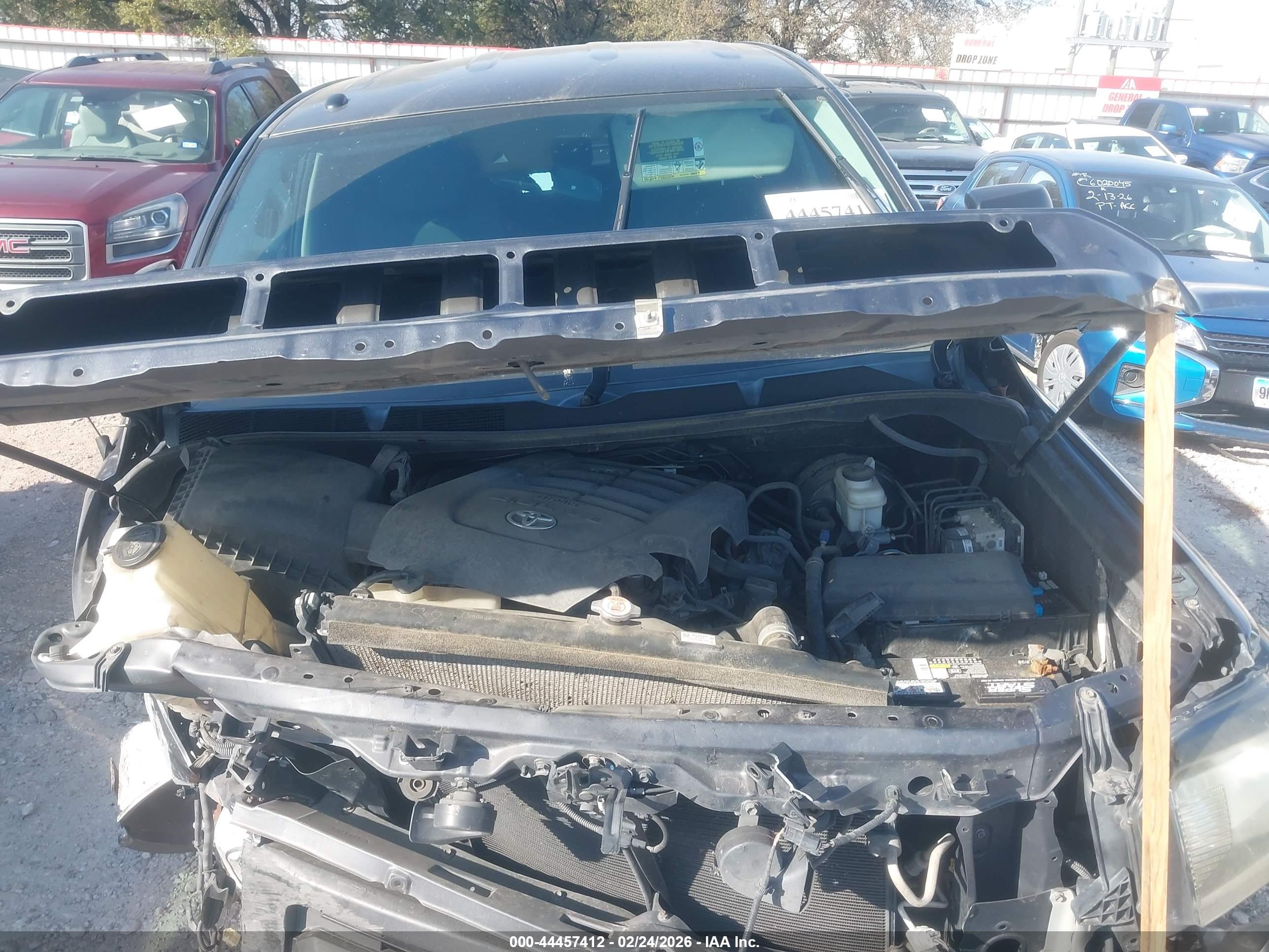 TOYOTA TUNDRA image 10