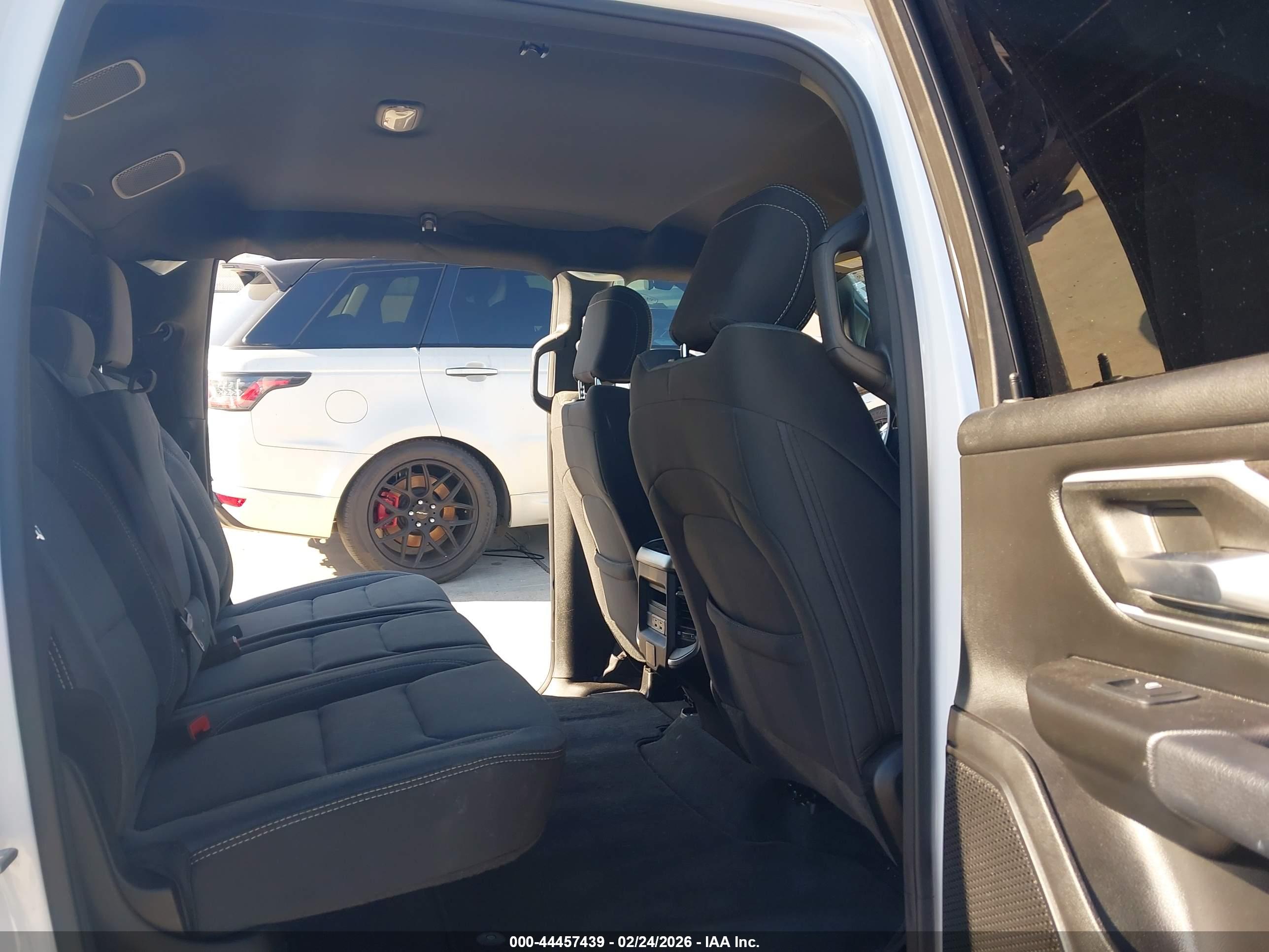 RAM 1500 image 8