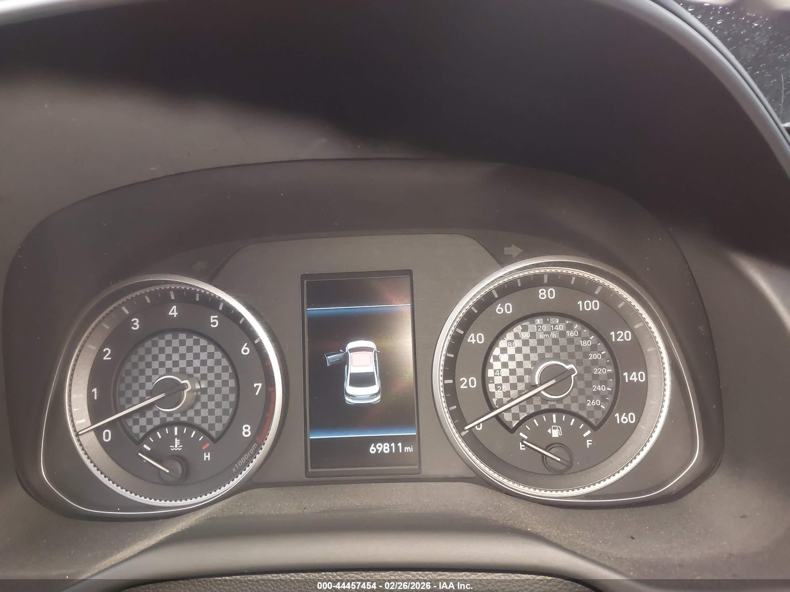 HYUNDAI ELANTRA image 7