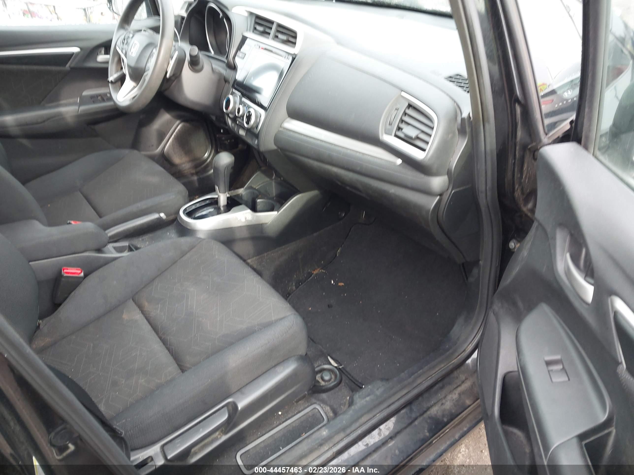 HONDA FIT image 5