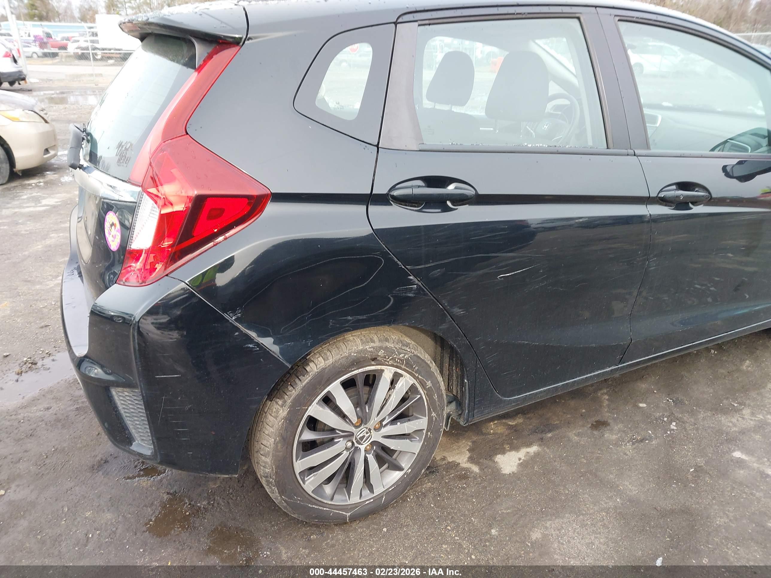 HONDA FIT image 6