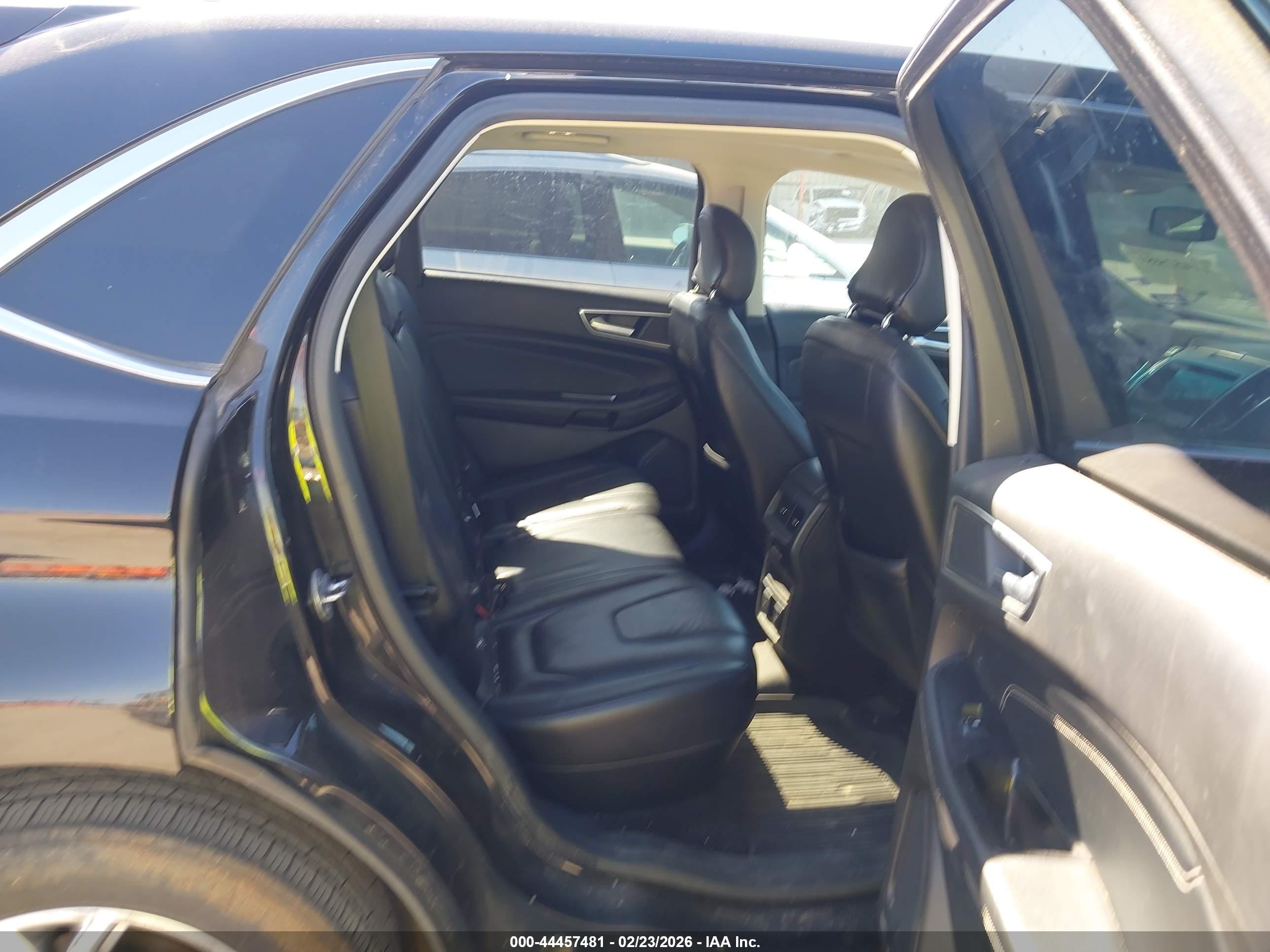 FORD EDGE image 8