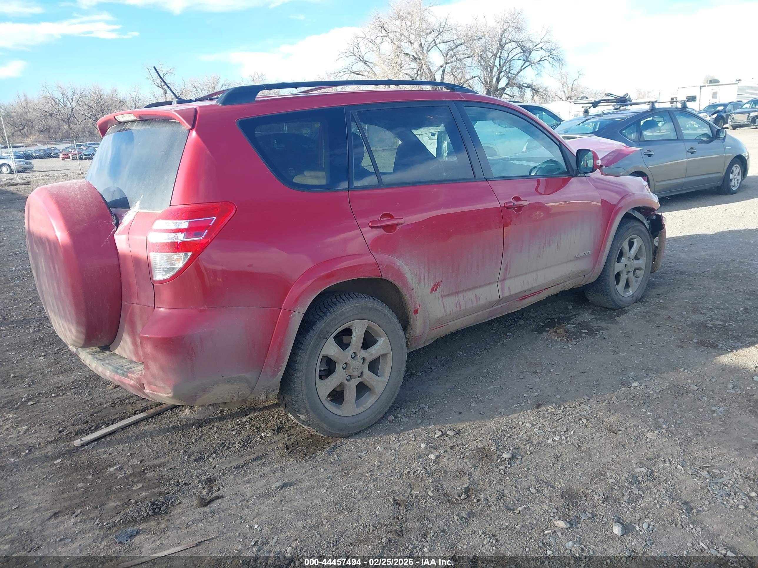 TOYOTA RAV4 image 4