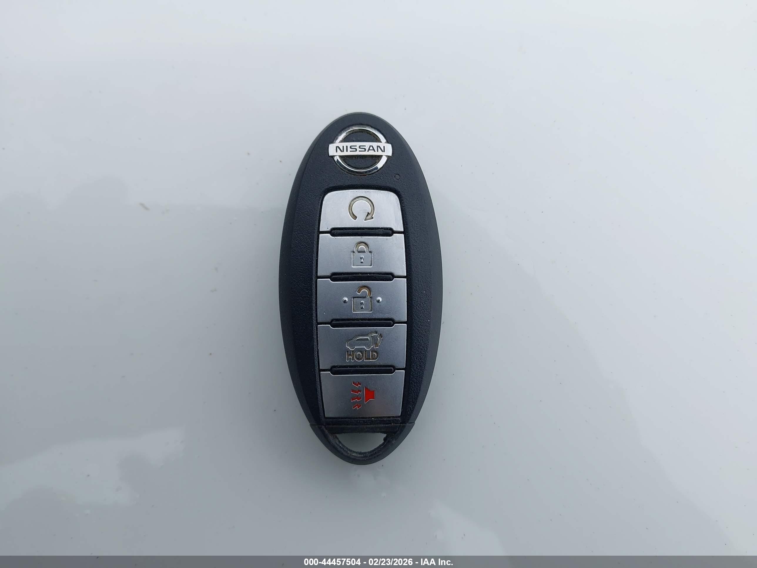 NISSAN ROGUE image 11