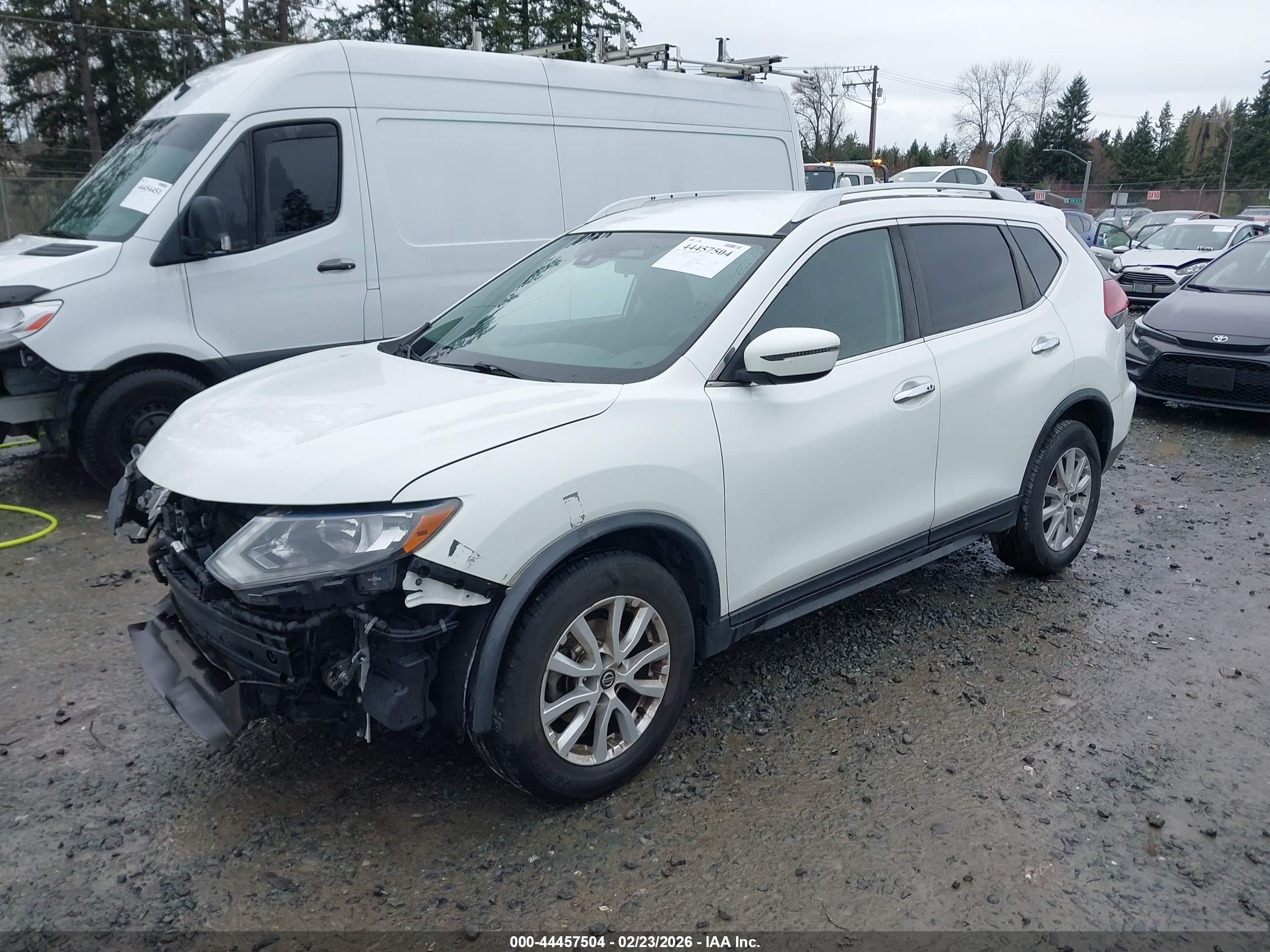 NISSAN ROGUE image 2