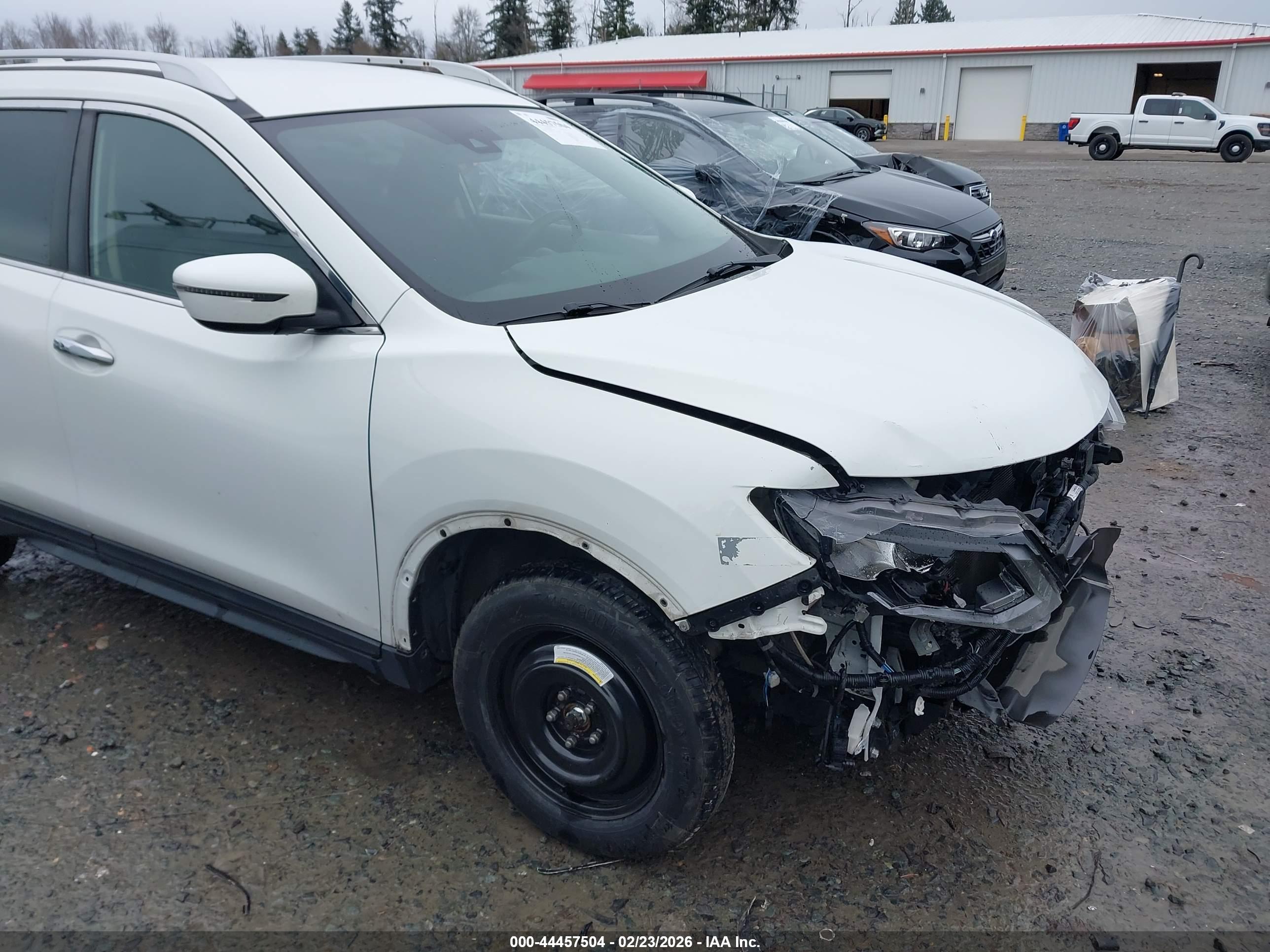 NISSAN ROGUE image 6