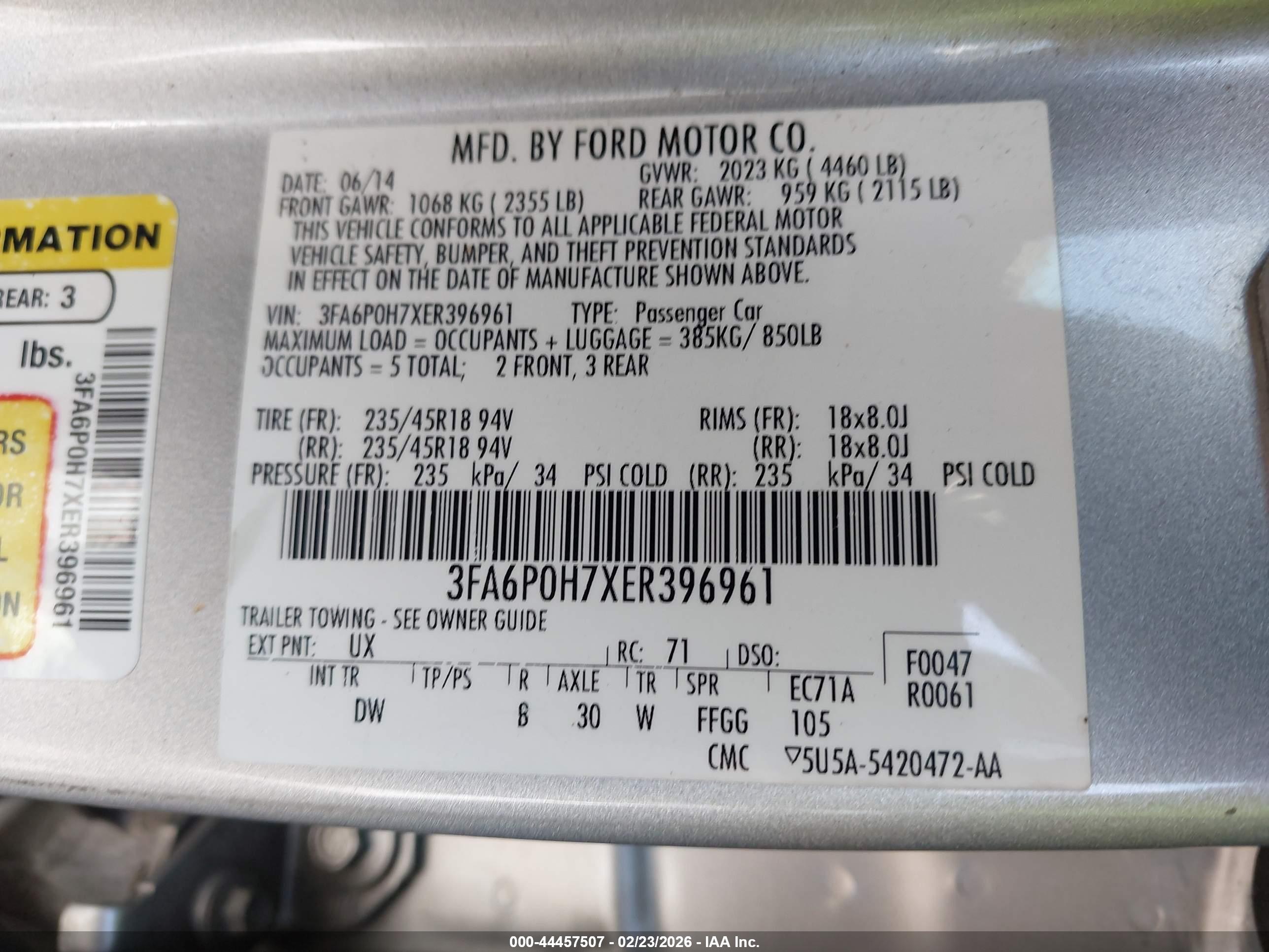 FORD FUSION image 9