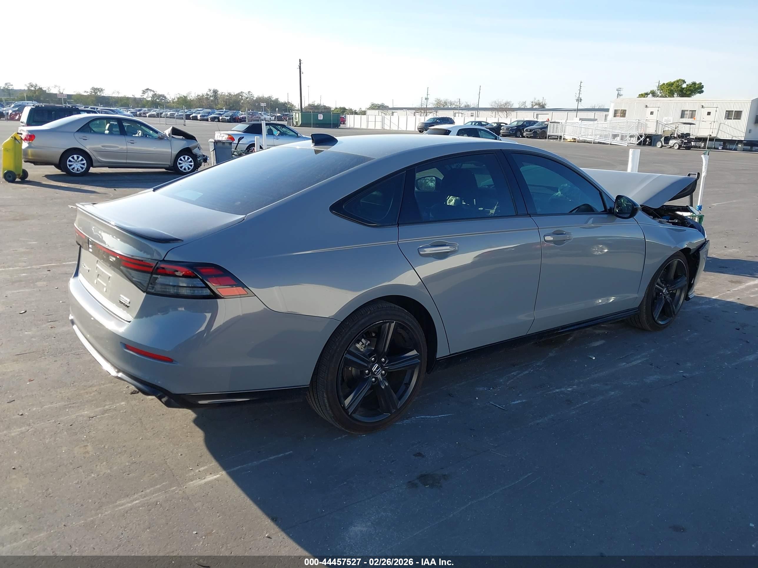 HONDA ACCORD image 4