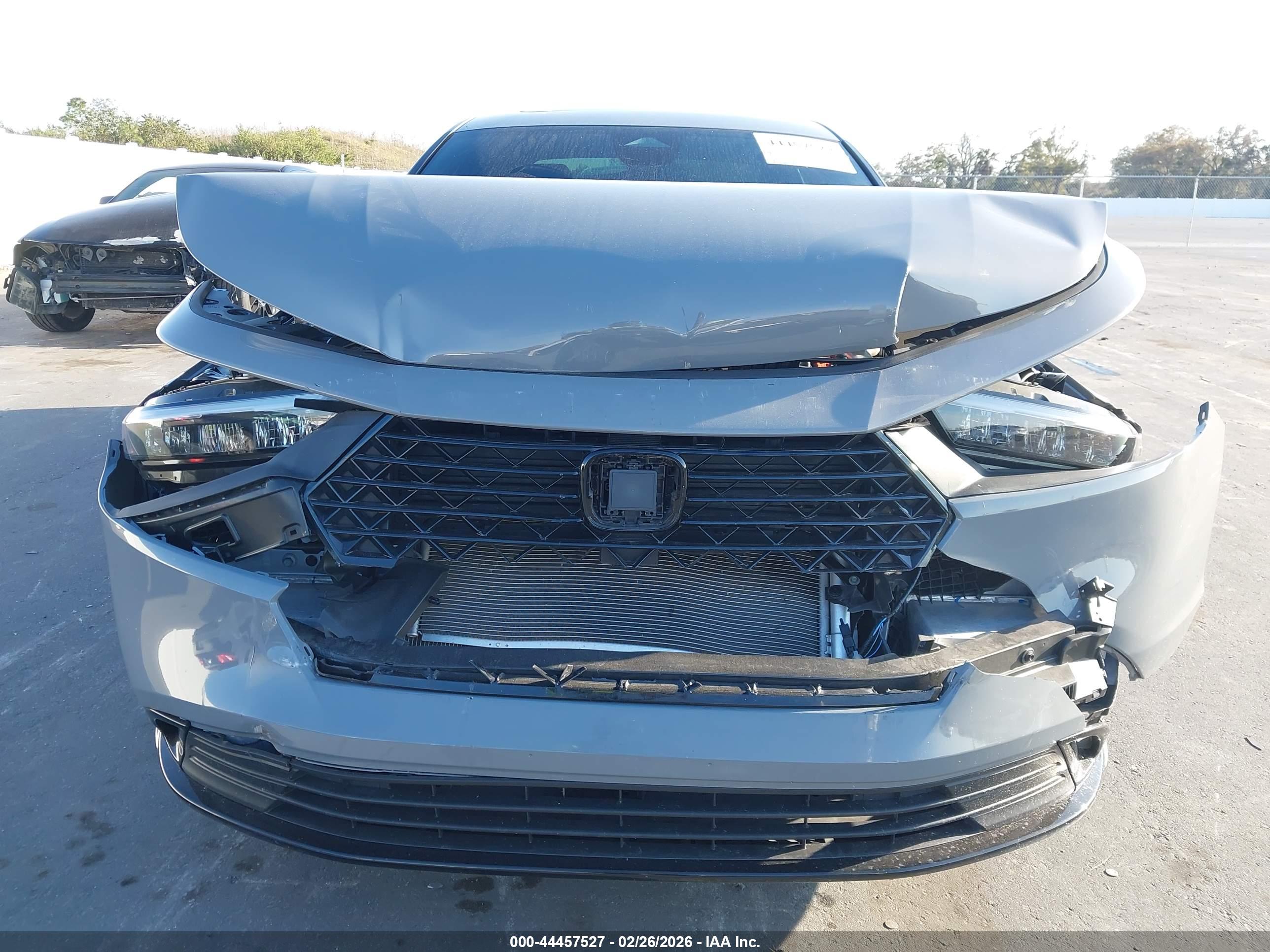 HONDA ACCORD image 6