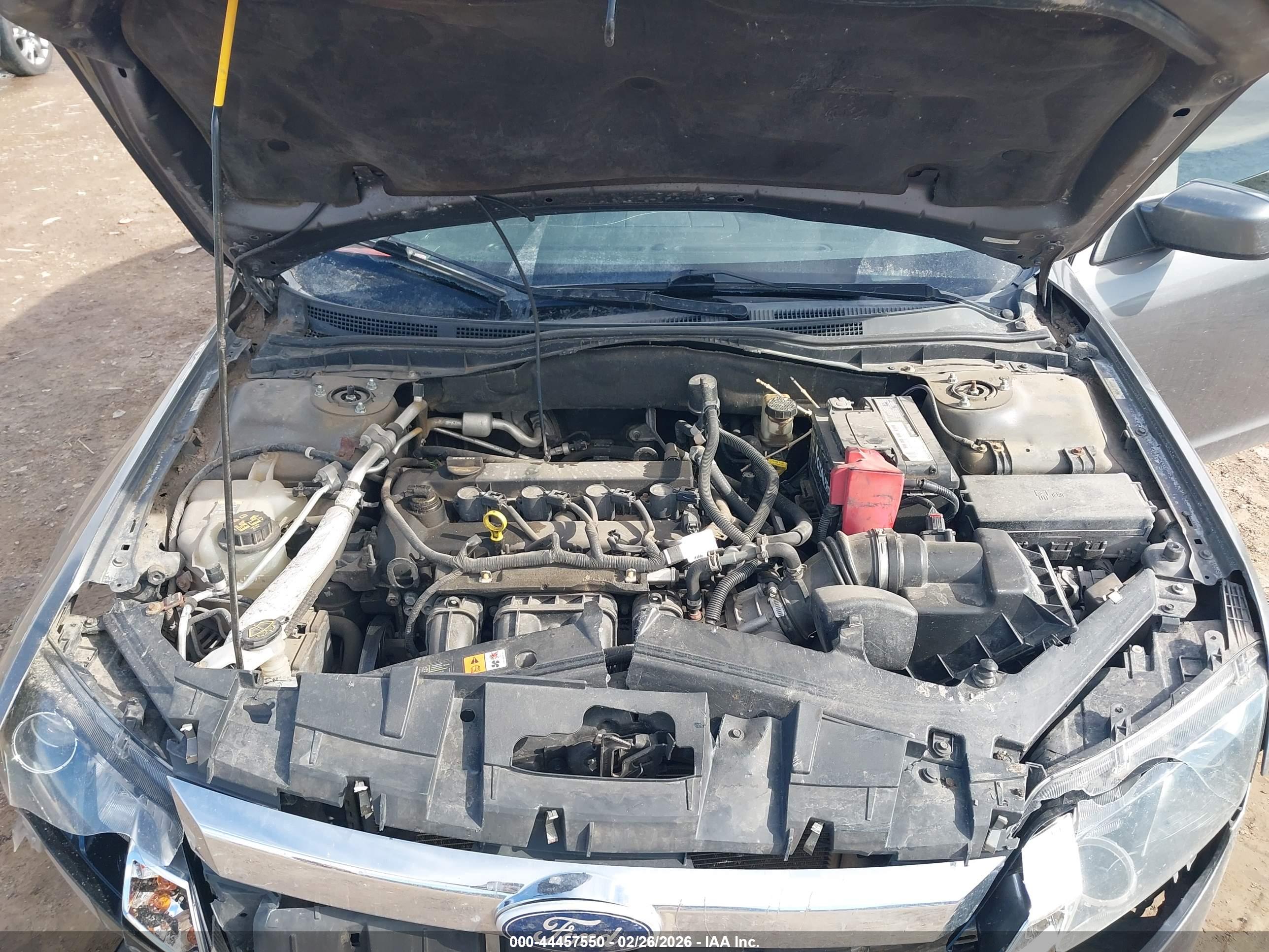 FORD FUSION image 10