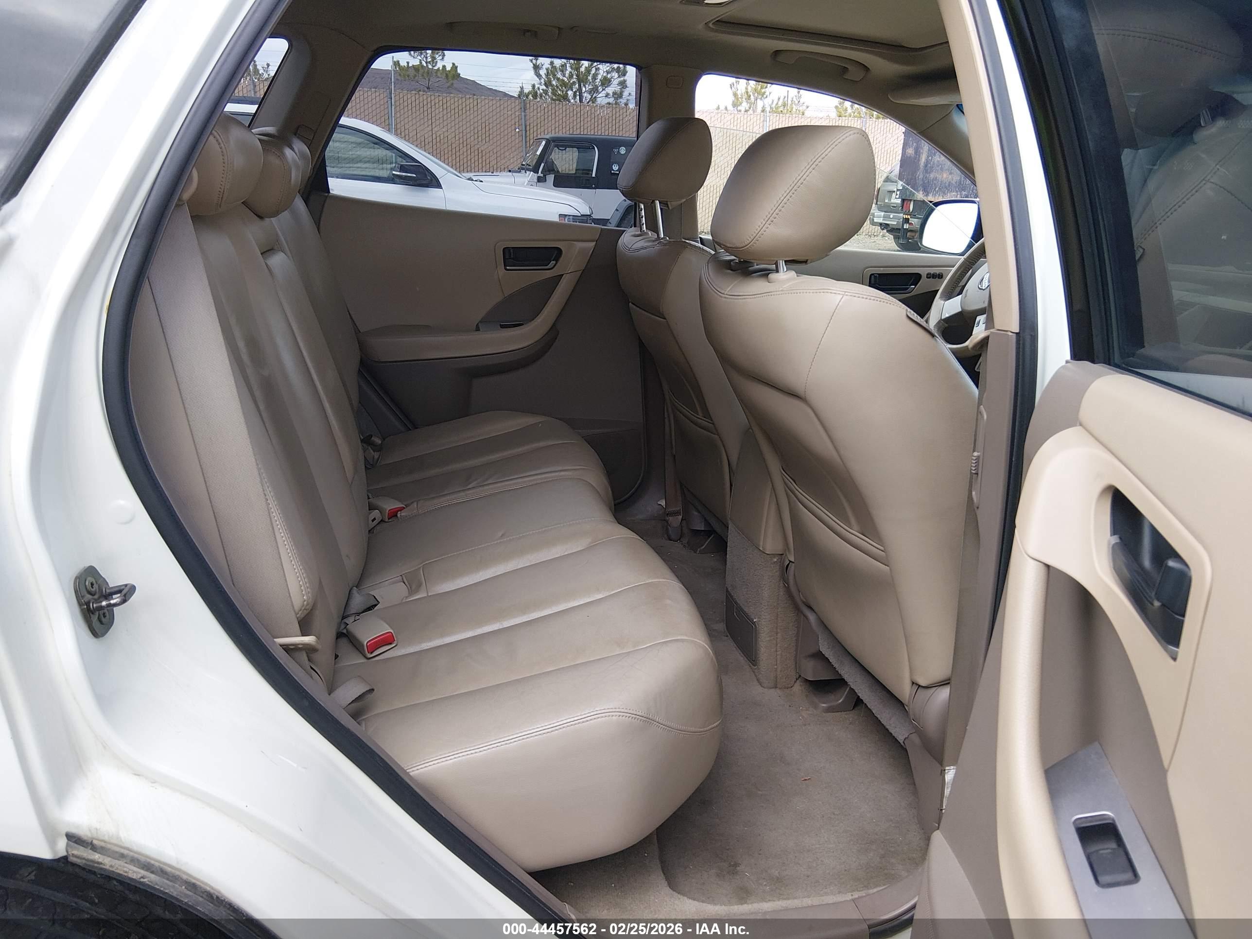 NISSAN MURANO image 8