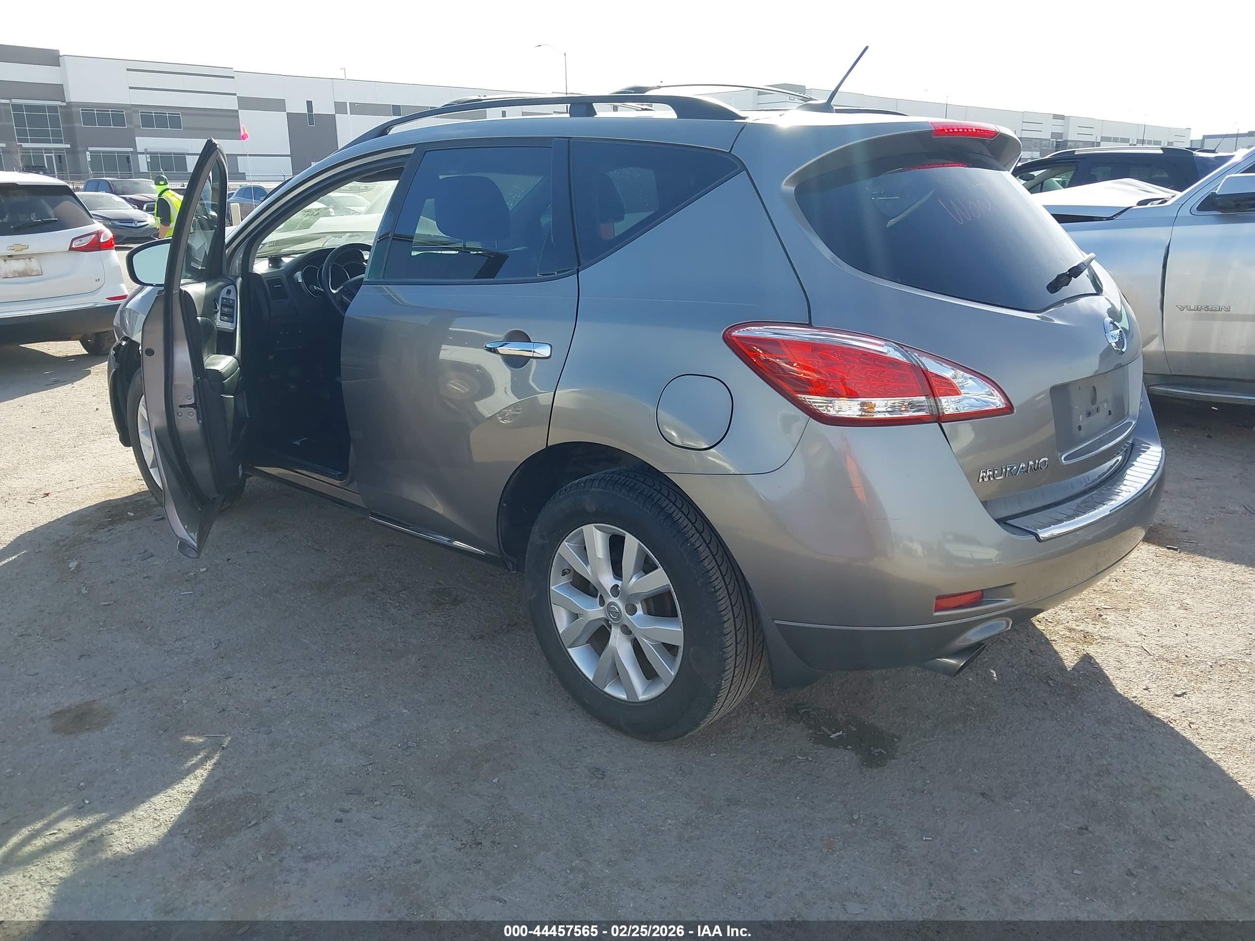 NISSAN MURANO image 3