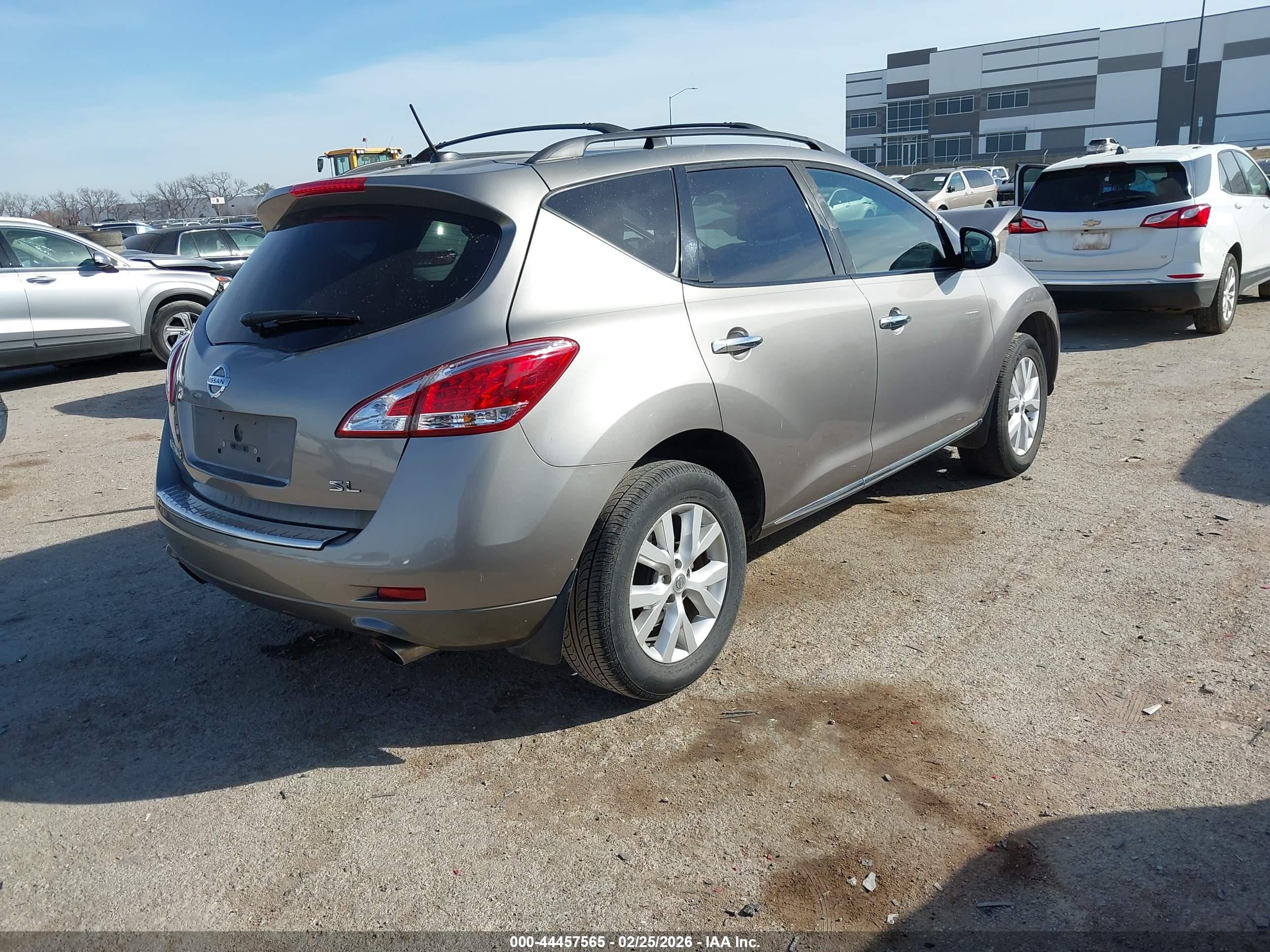NISSAN MURANO image 4