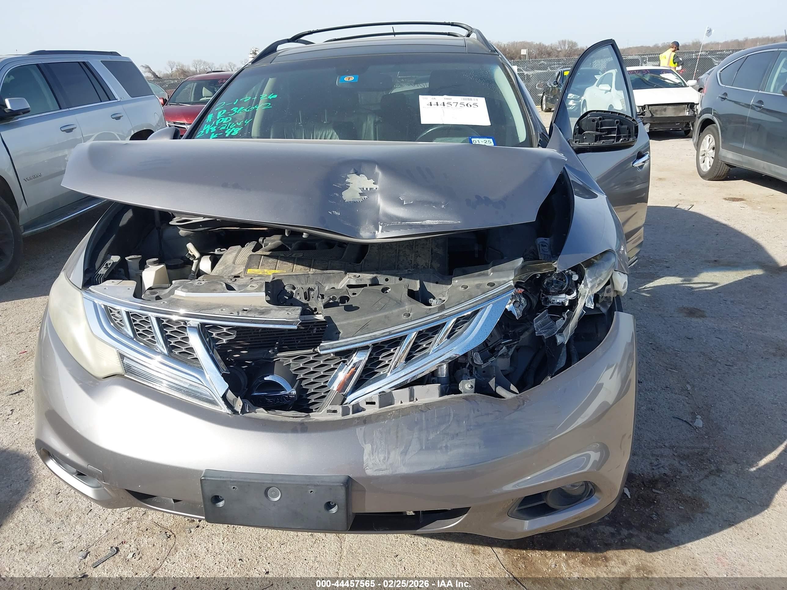 NISSAN MURANO image 6