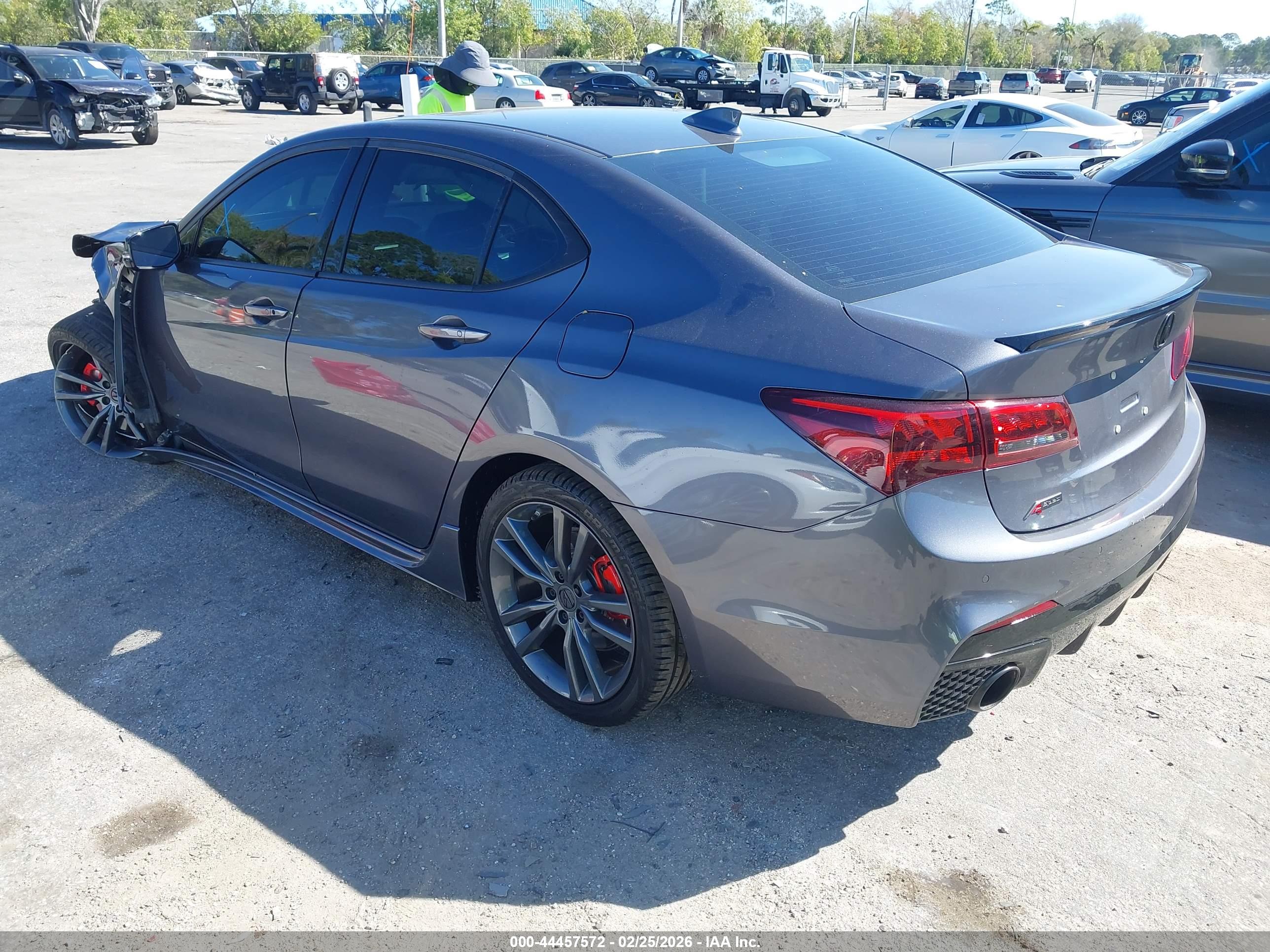 ACURA TLX image 3