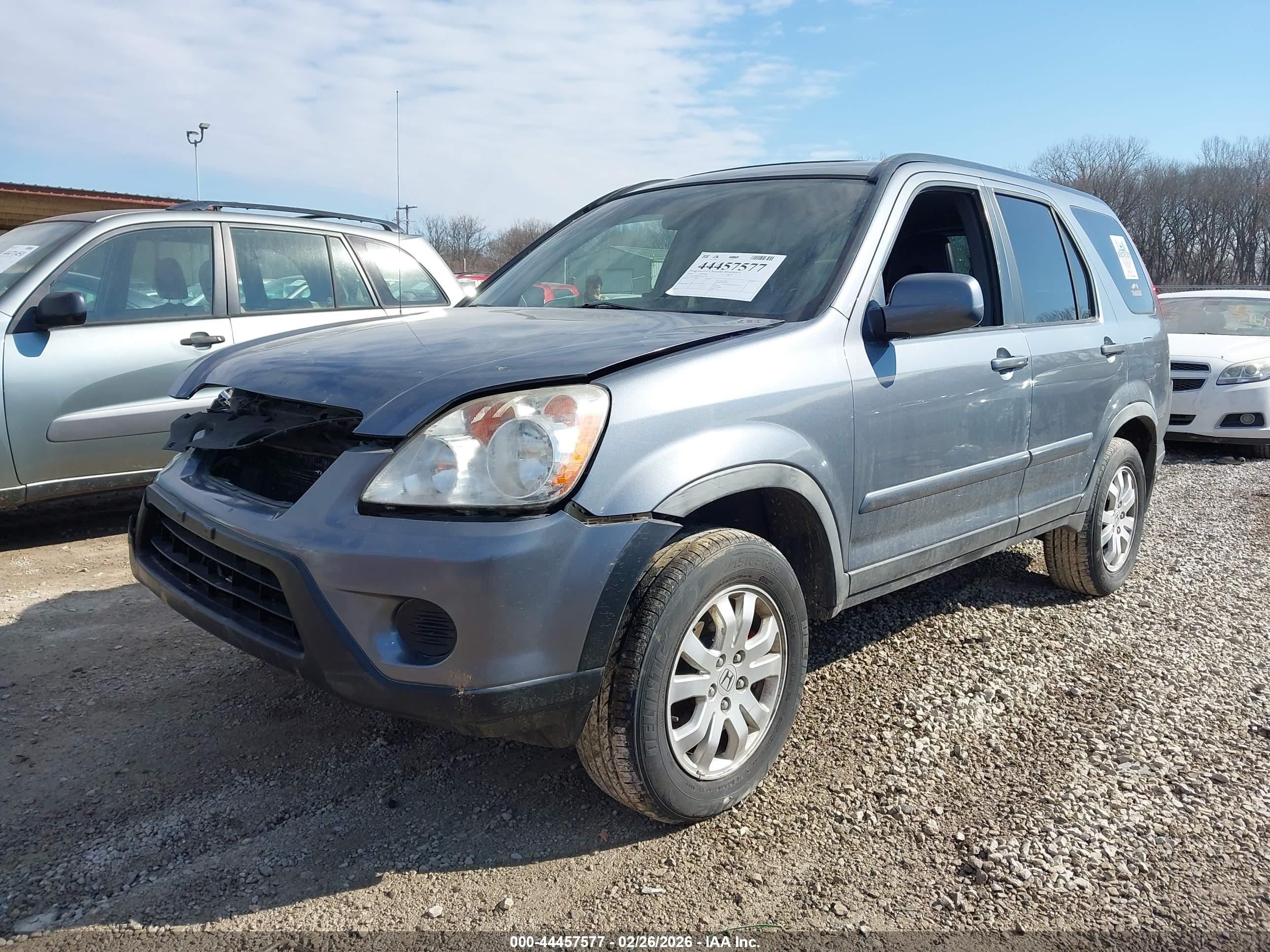 HONDA CR-V image 2