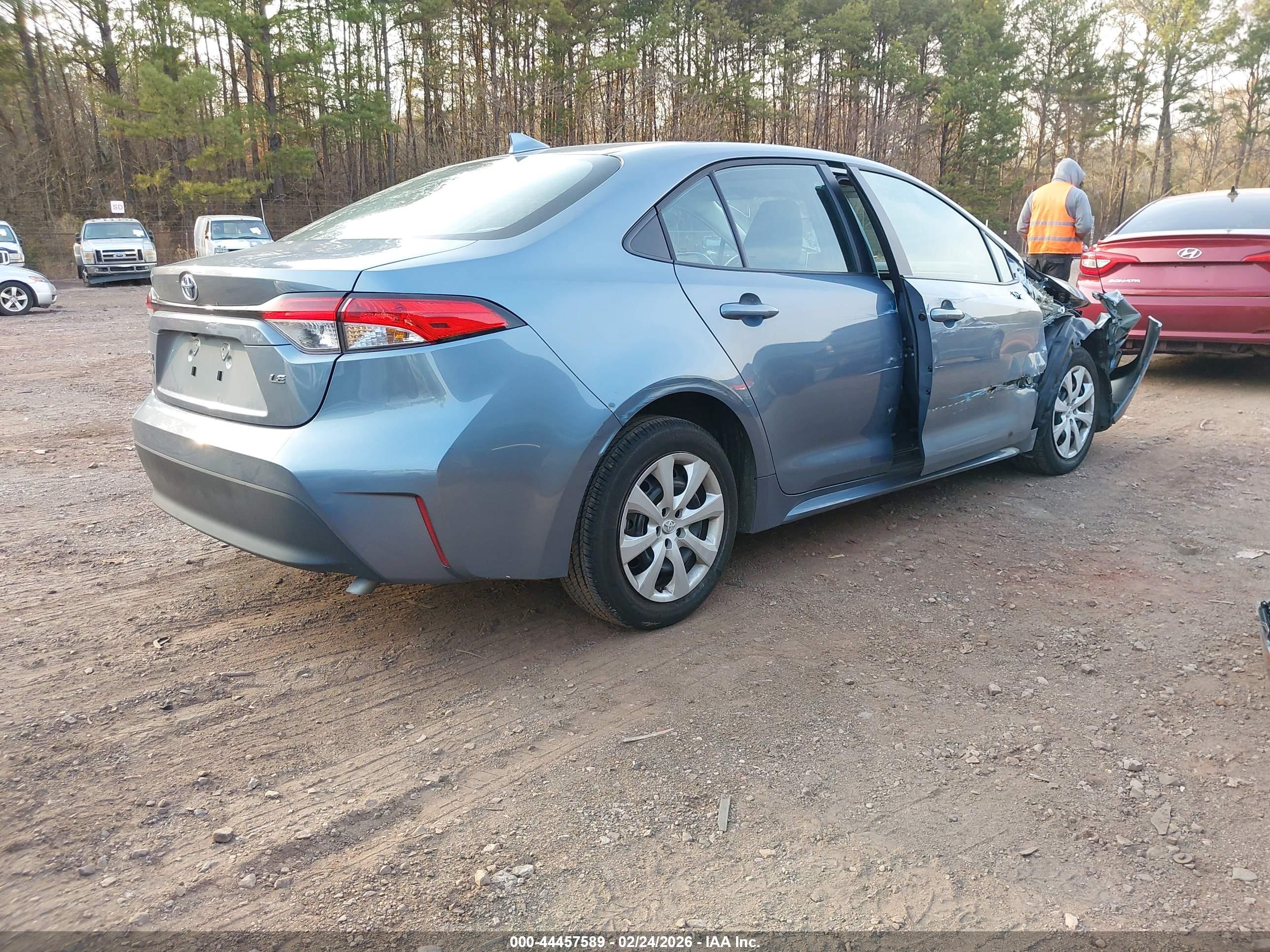 TOYOTA COROLLA image 4