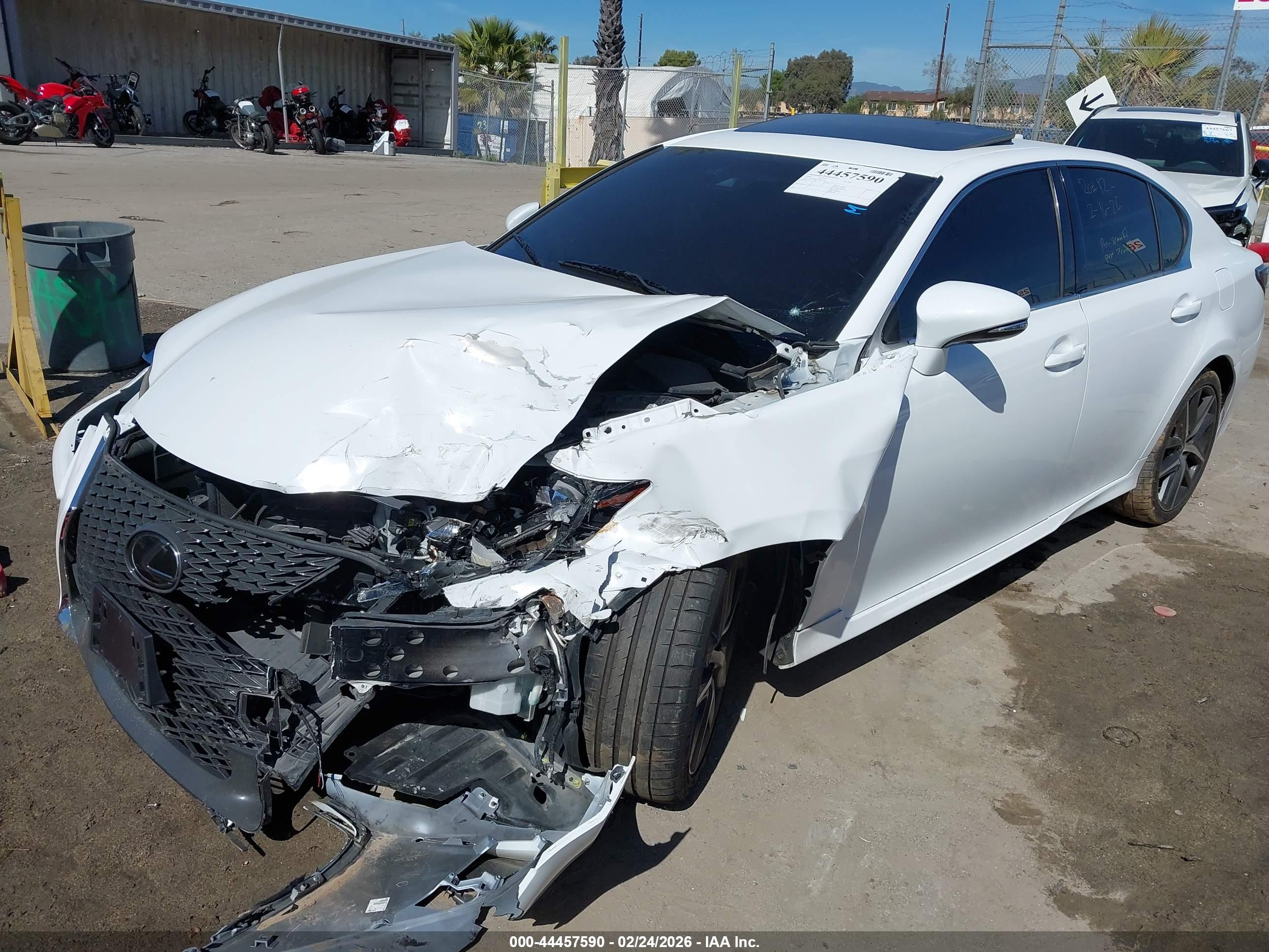 LEXUS GS image 2