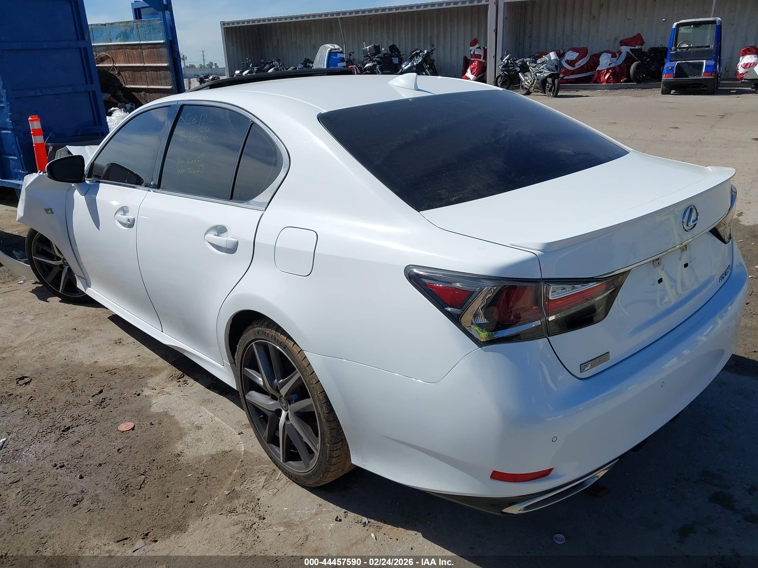 LEXUS GS image 3