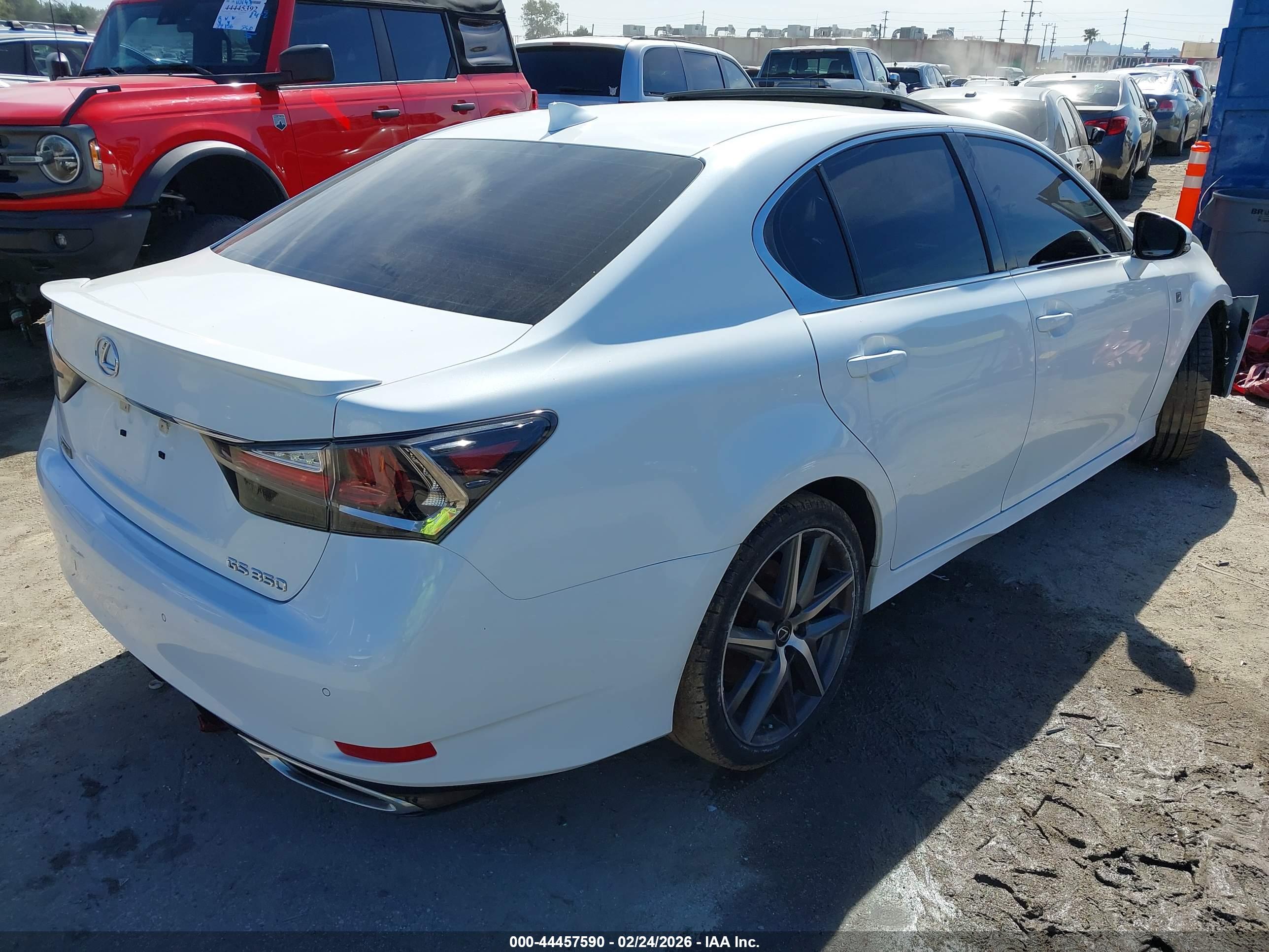 LEXUS GS image 4
