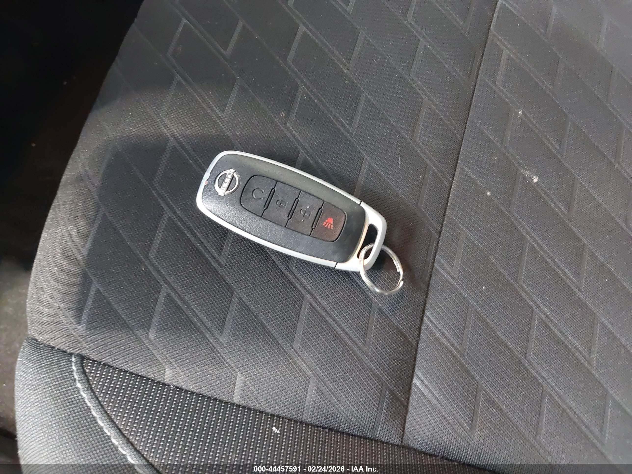 NISSAN KICKS image 11