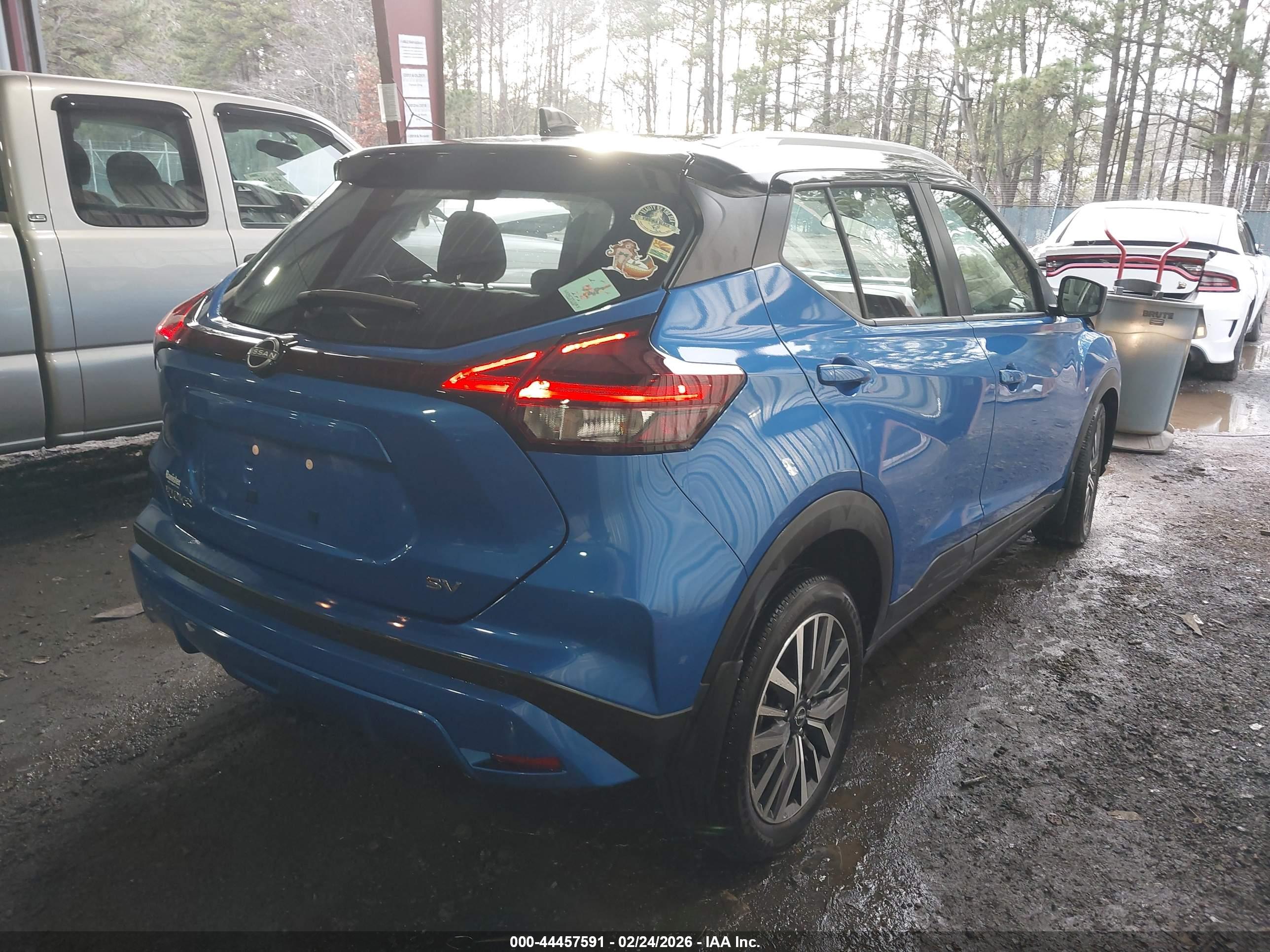 NISSAN KICKS image 4