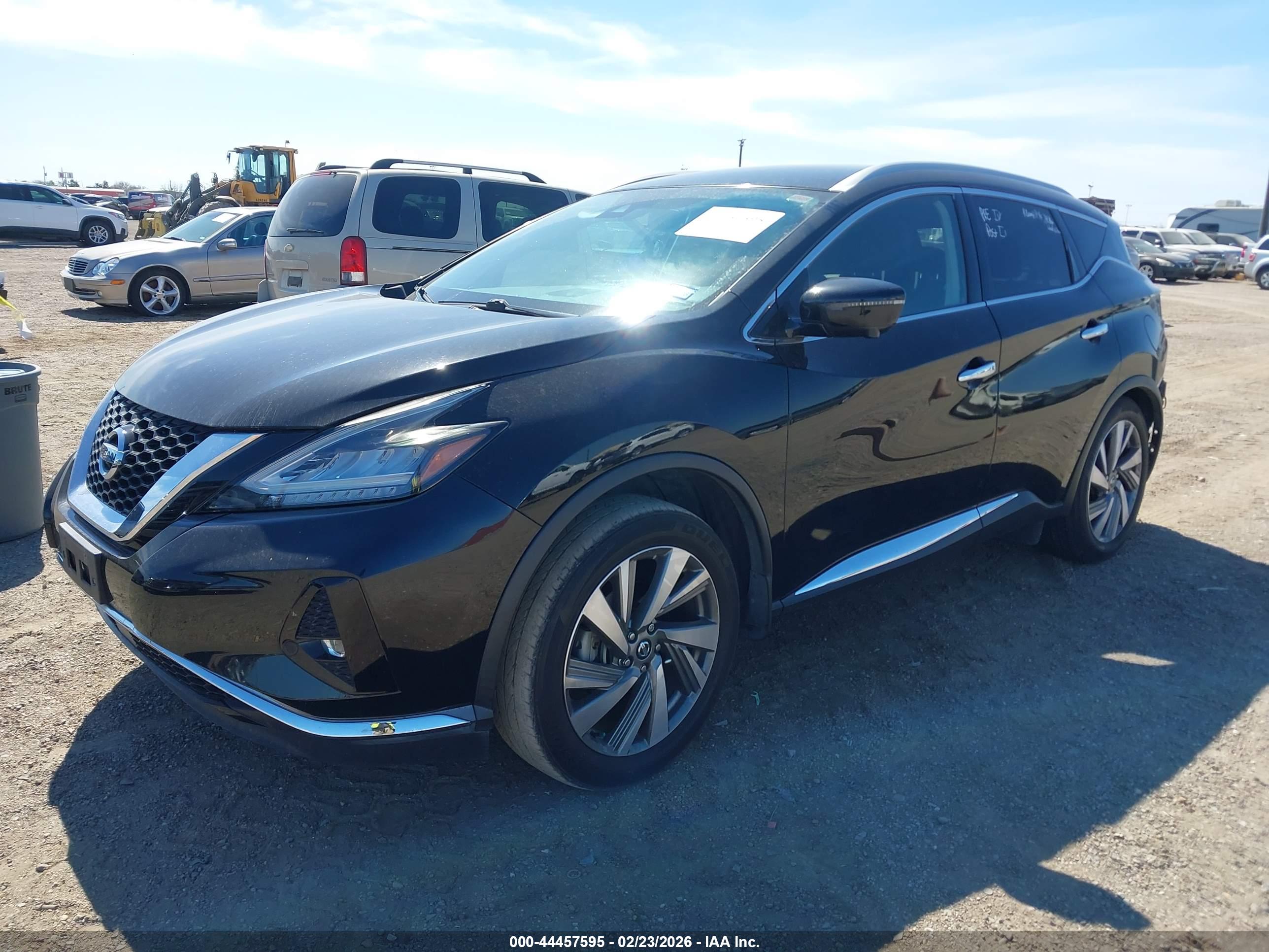 NISSAN MURANO image 2