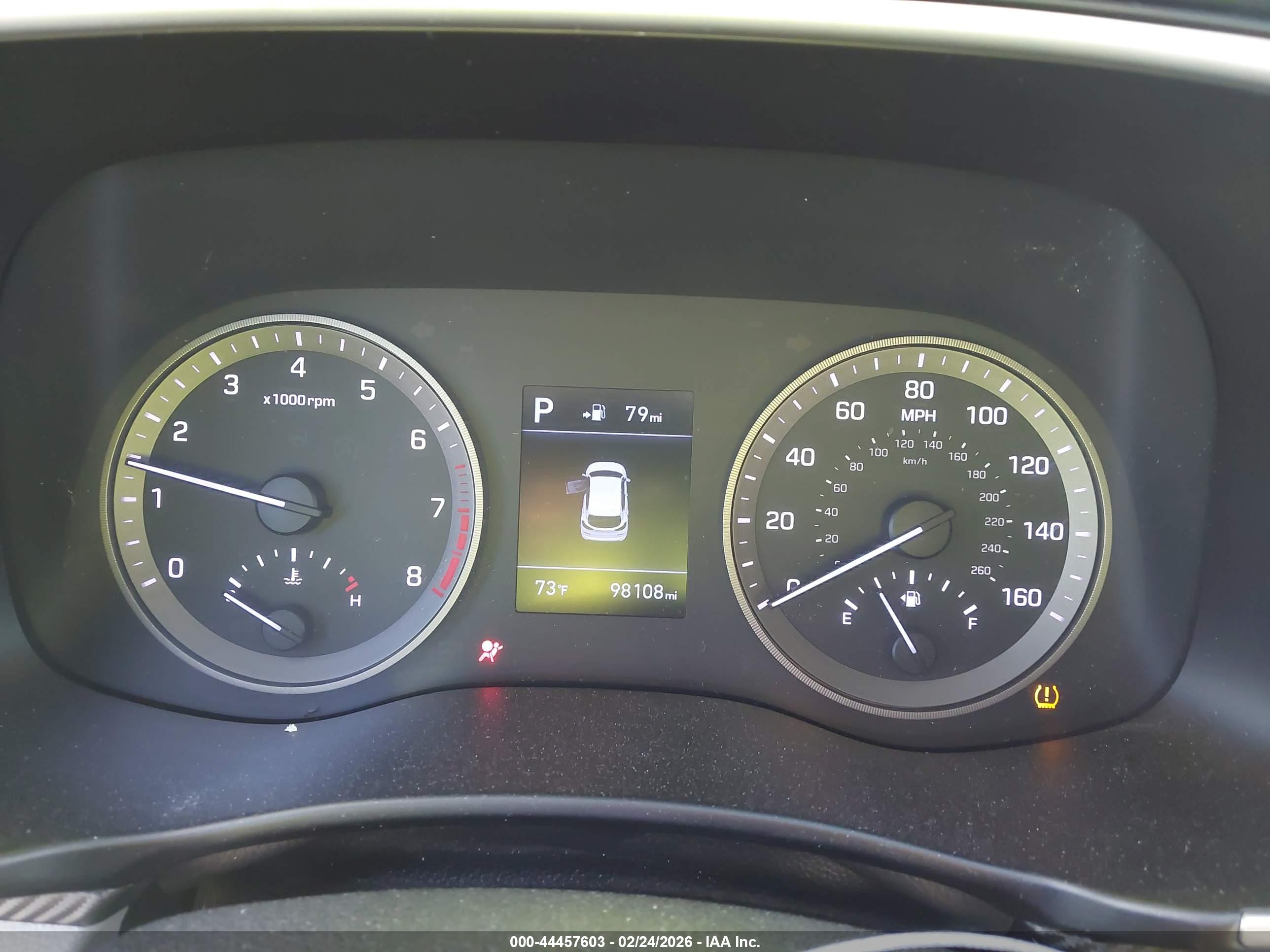 HYUNDAI TUCSON image 7