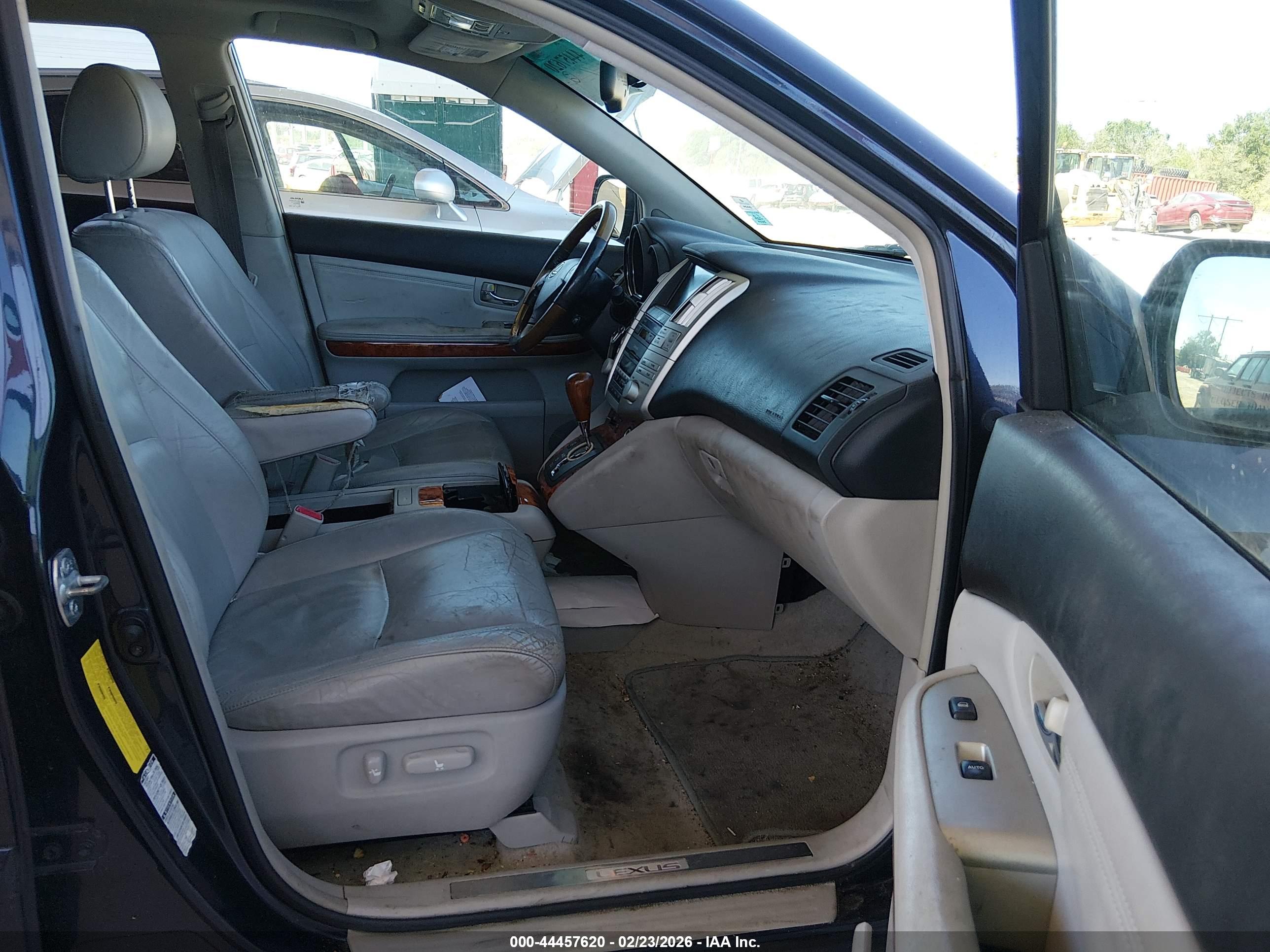 LEXUS RX image 5