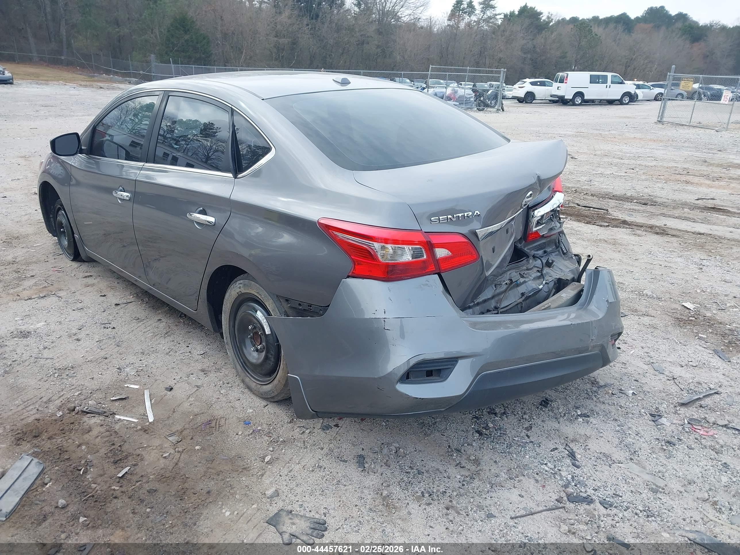 NISSAN SENTRA image 3