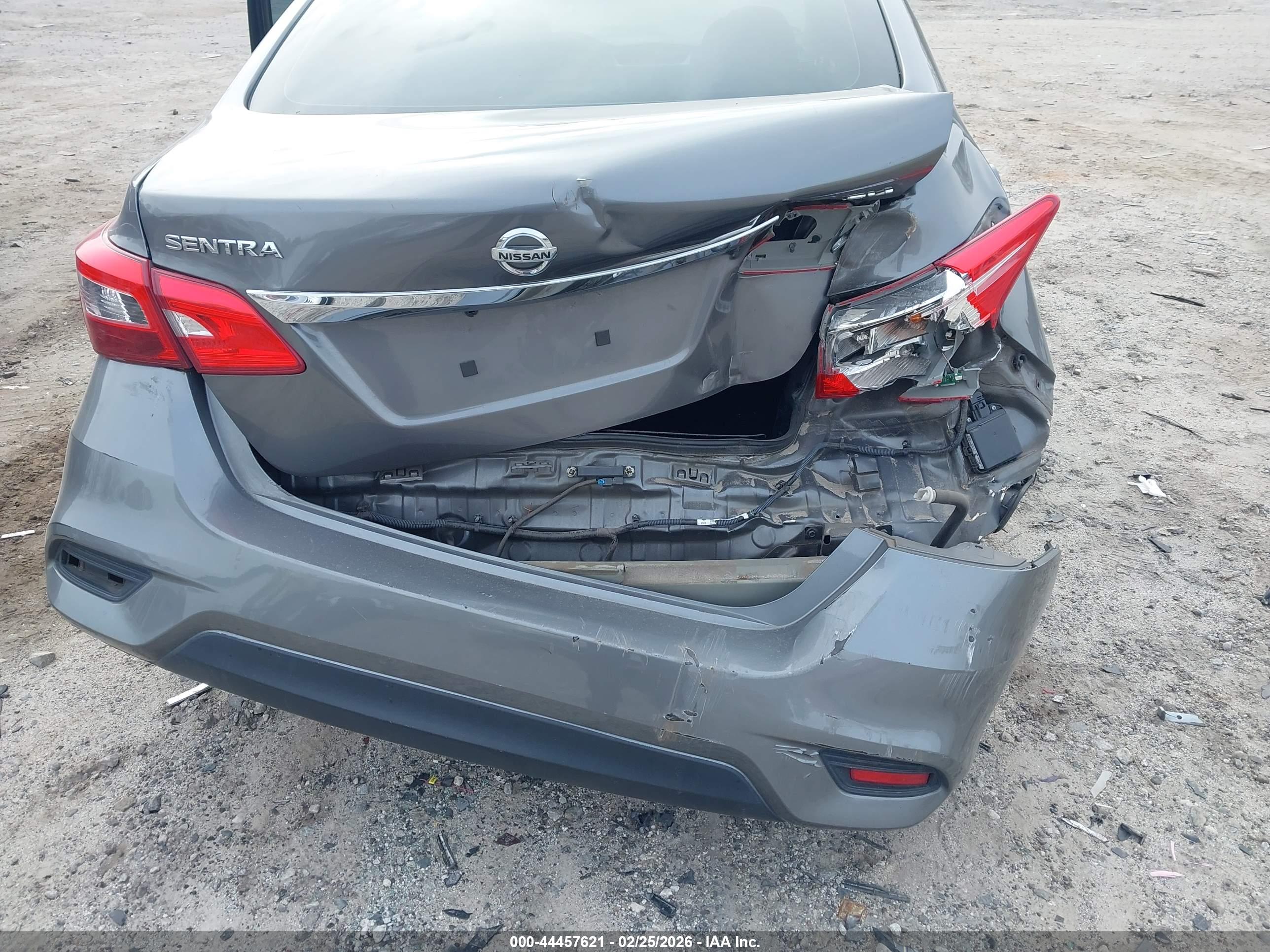 NISSAN SENTRA image 6