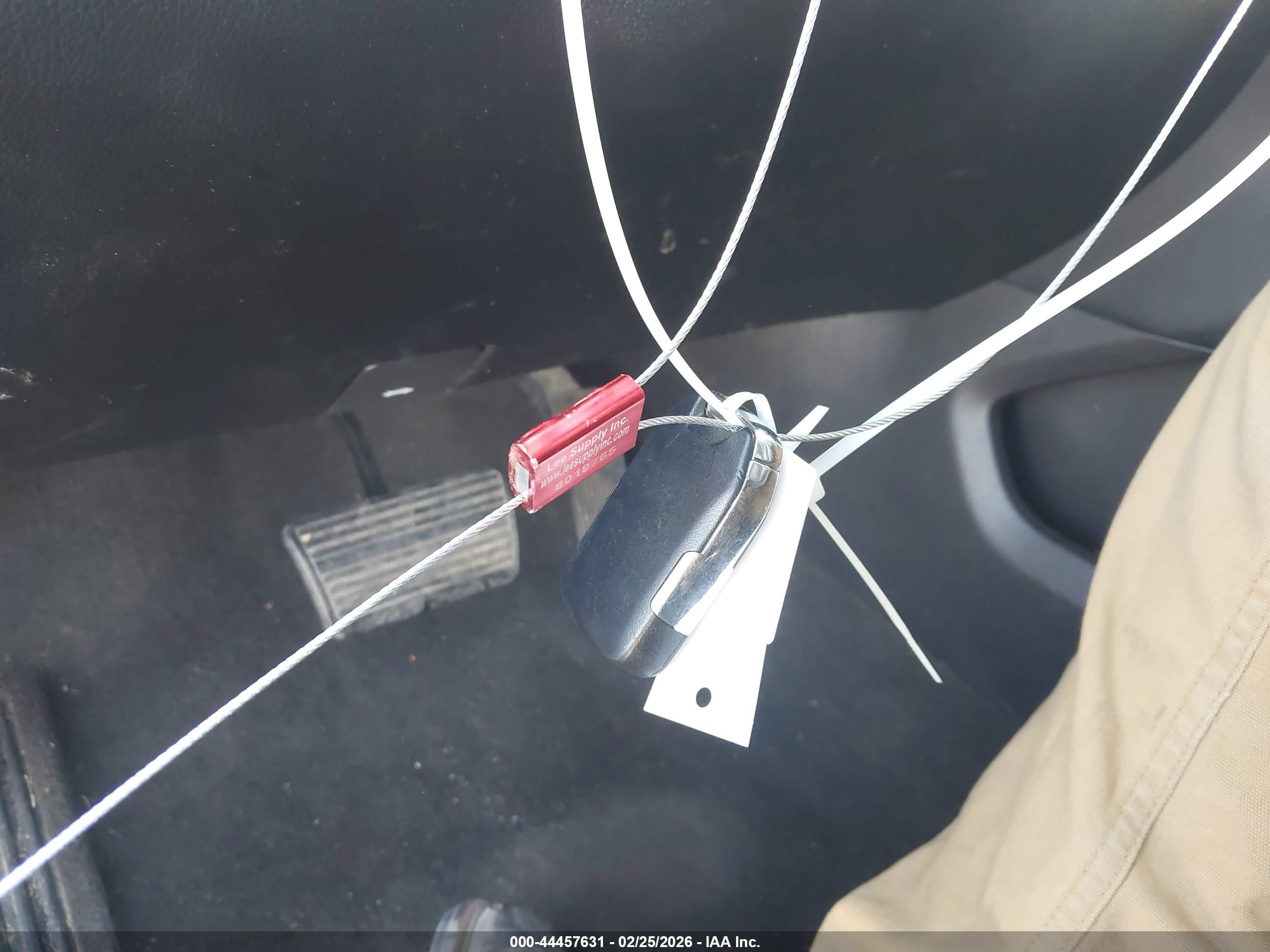 GMC YUKON image 11