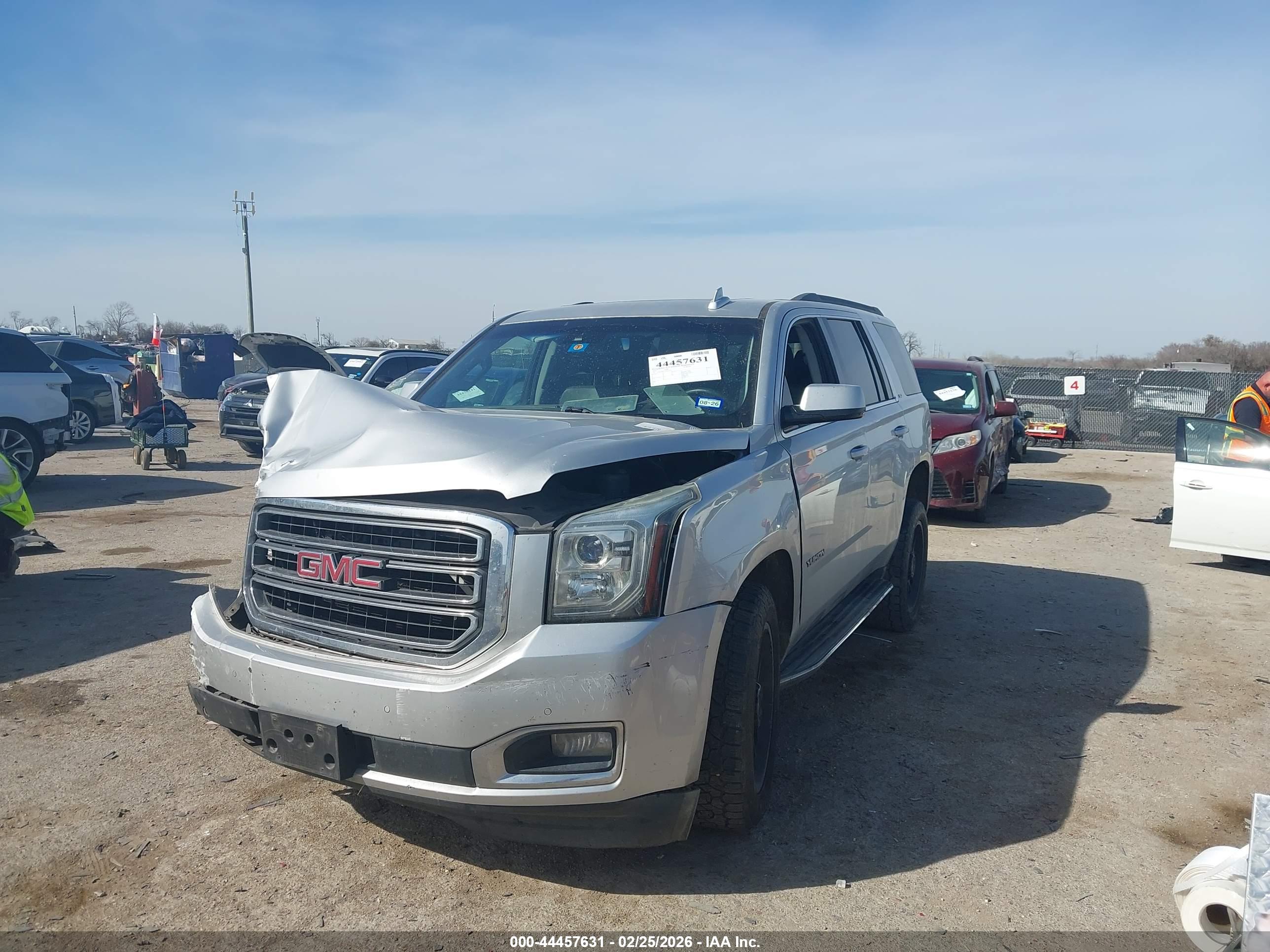 GMC YUKON image 2