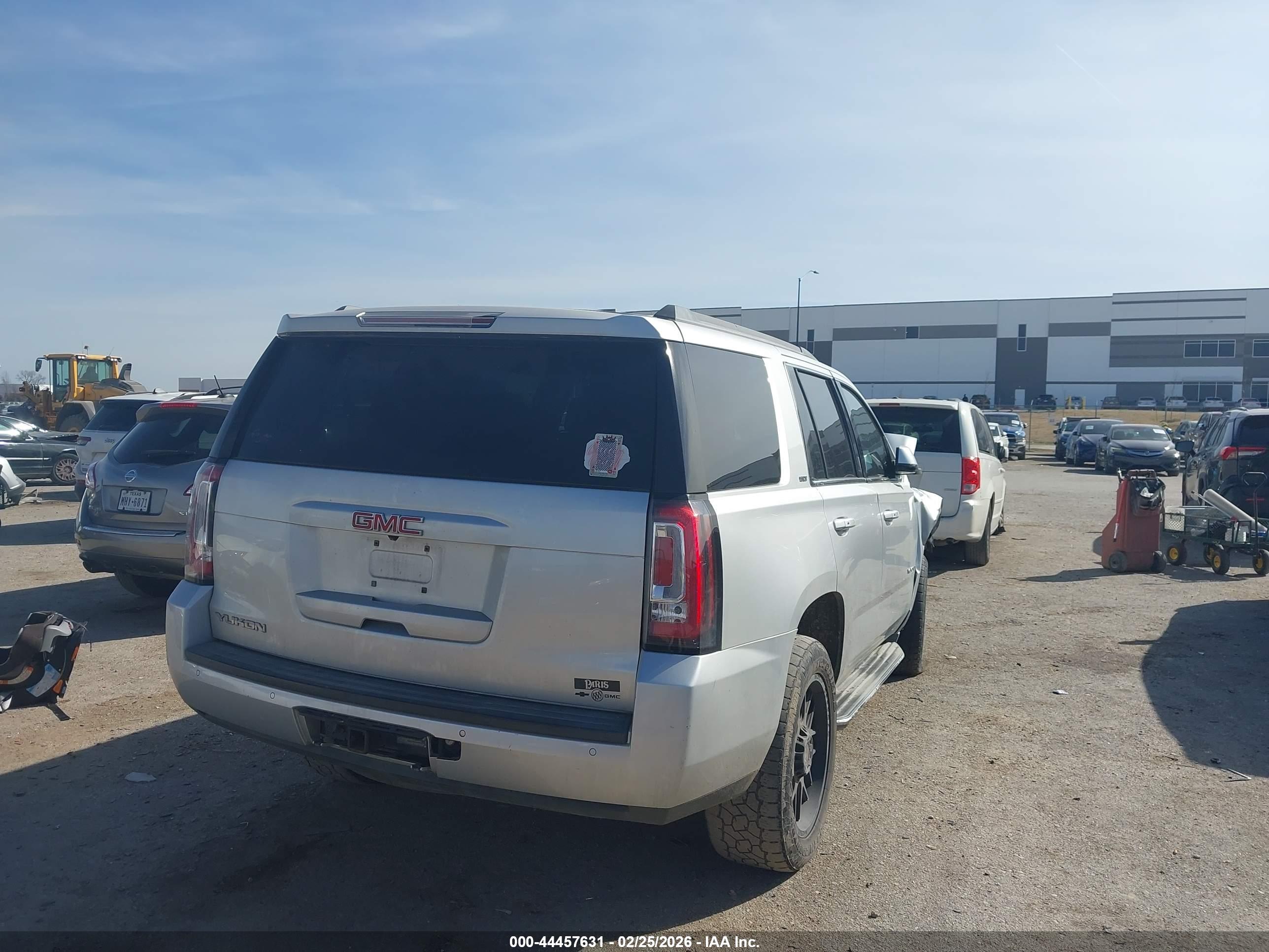 GMC YUKON image 4