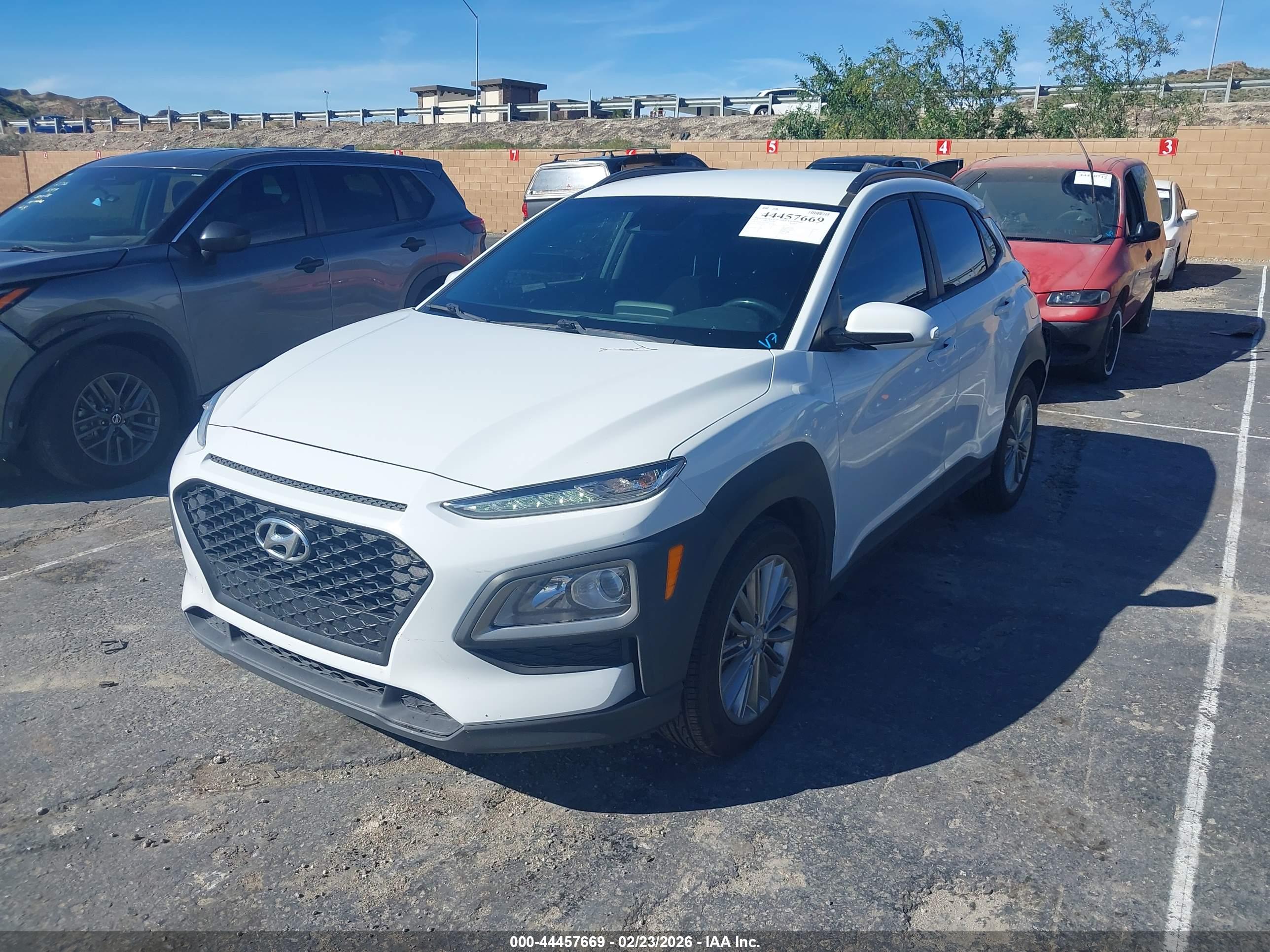 HYUNDAI KONA image 2