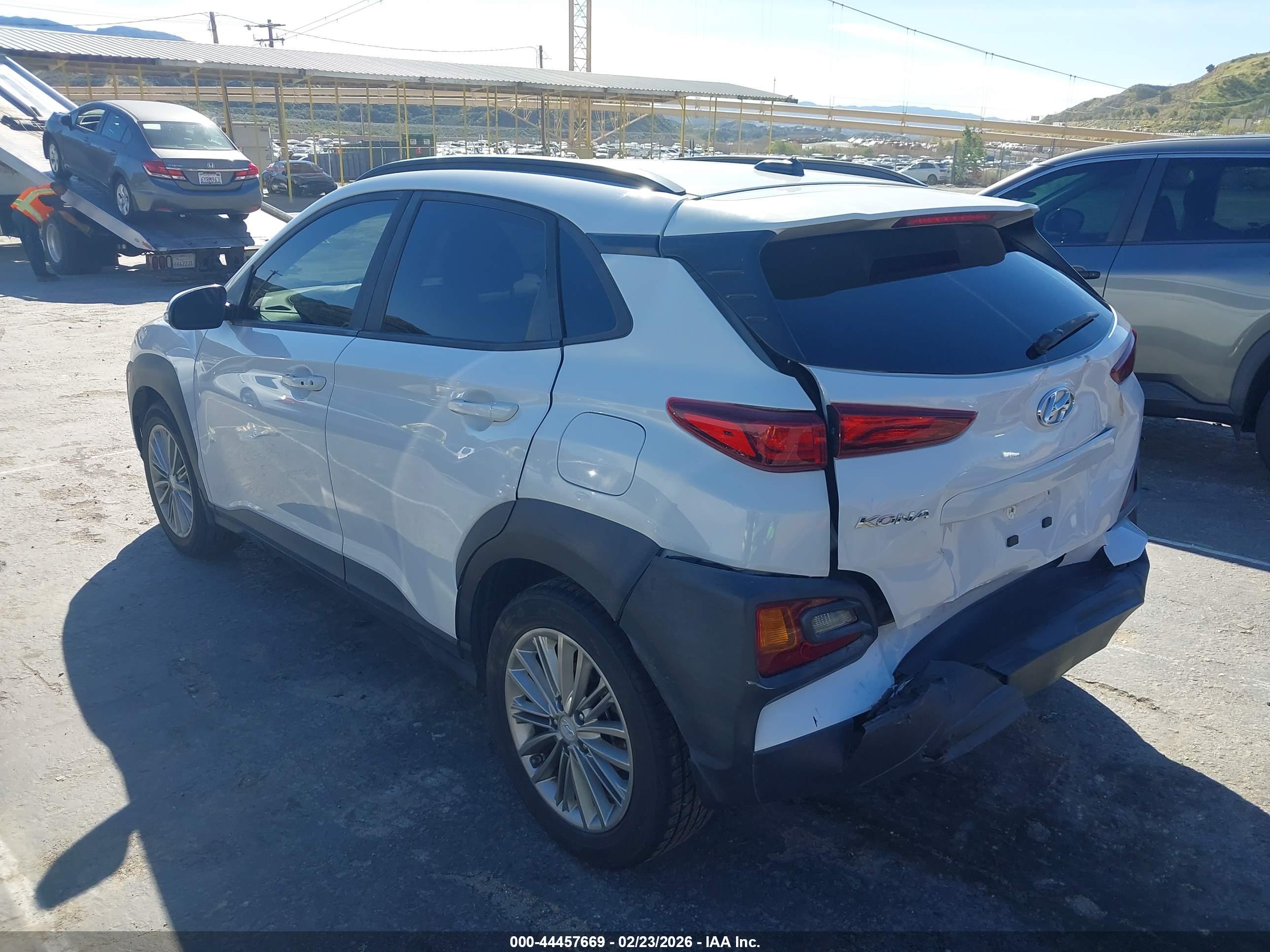 HYUNDAI KONA image 3