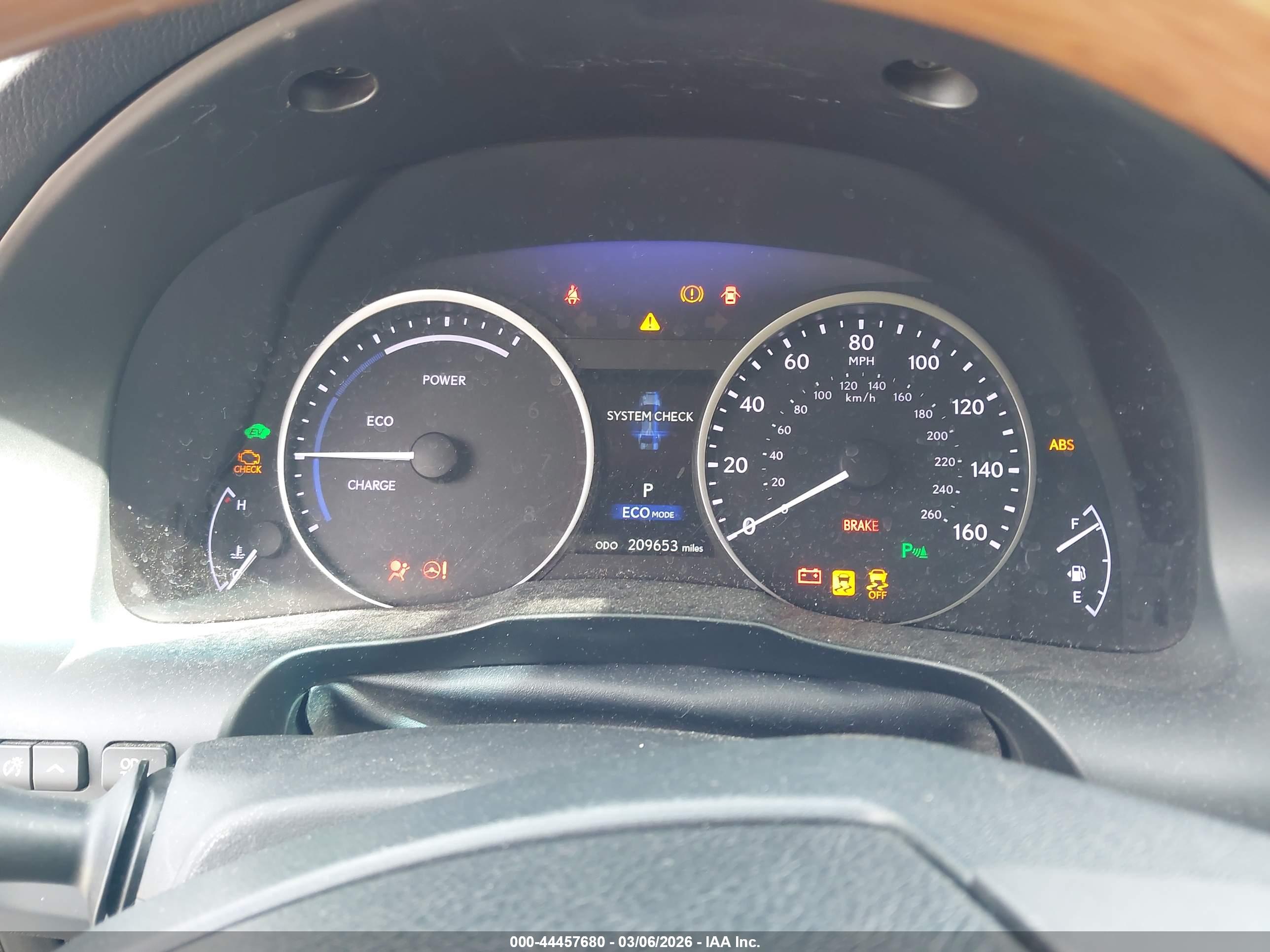LEXUS ES image 7