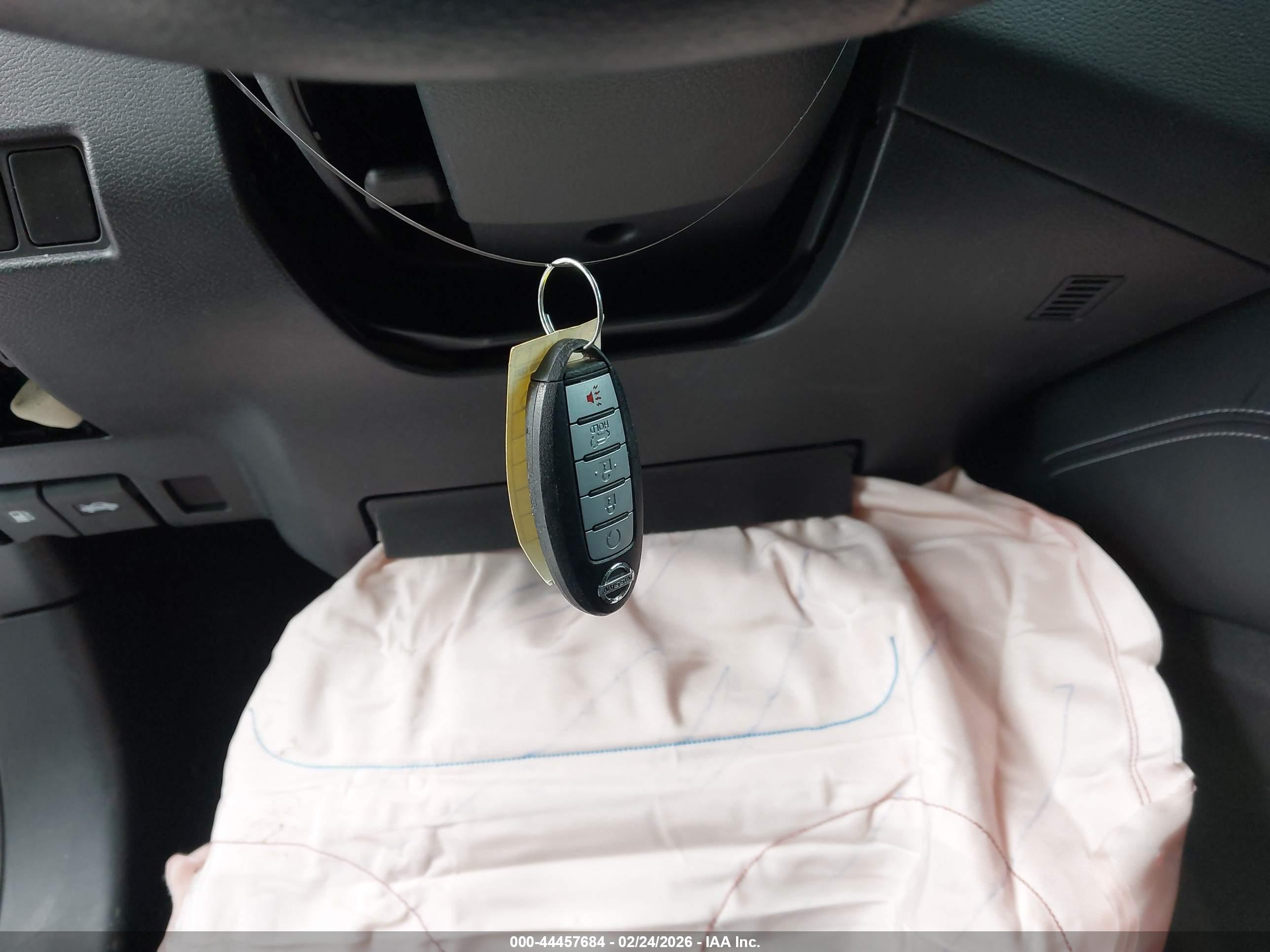 NISSAN MURANO image 11